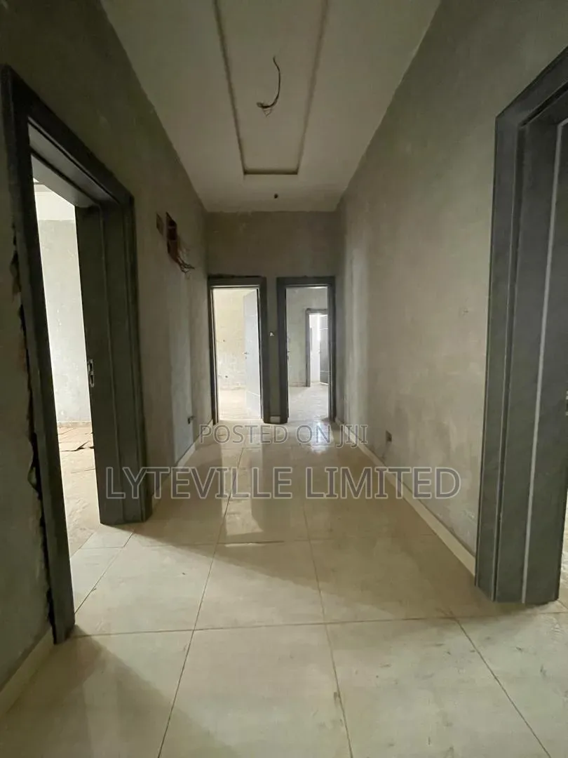 3bdrm Block of Flats in Wuye for sale