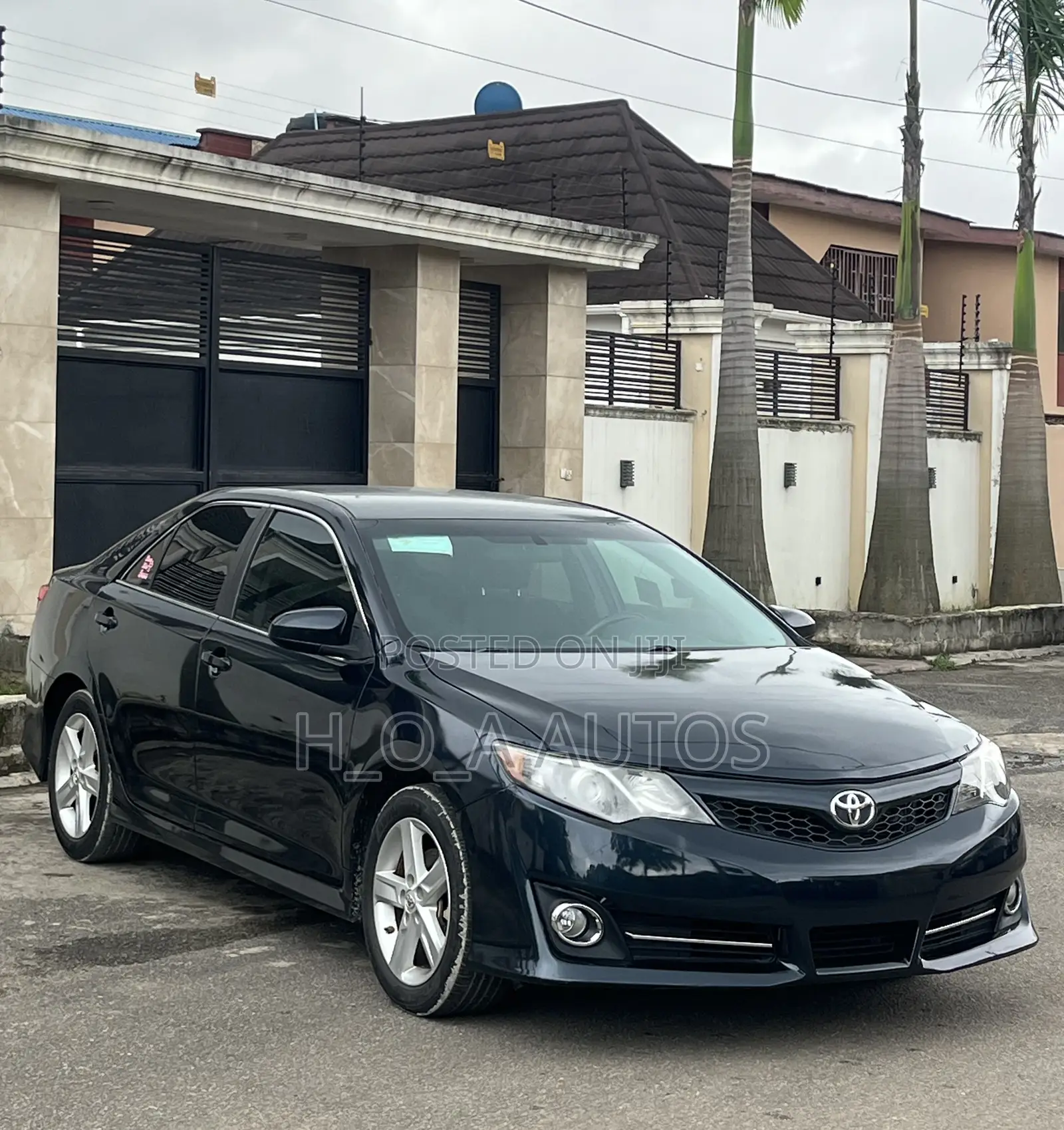 Toyota Camry SE 4dr Sedan (2.5L 4cyl 6A) 2014 Gray