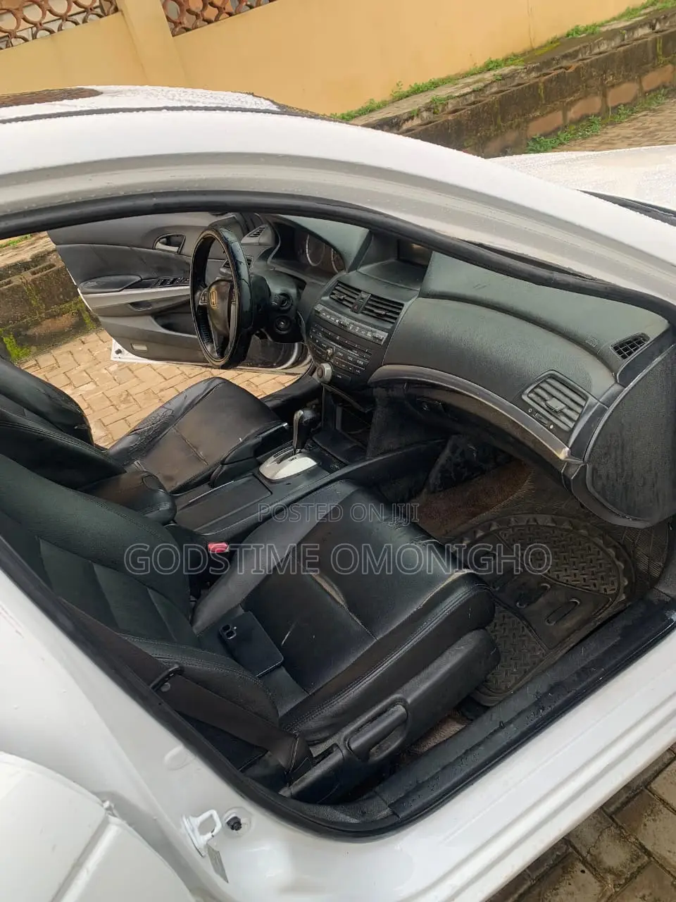 Honda Accord 2010 White