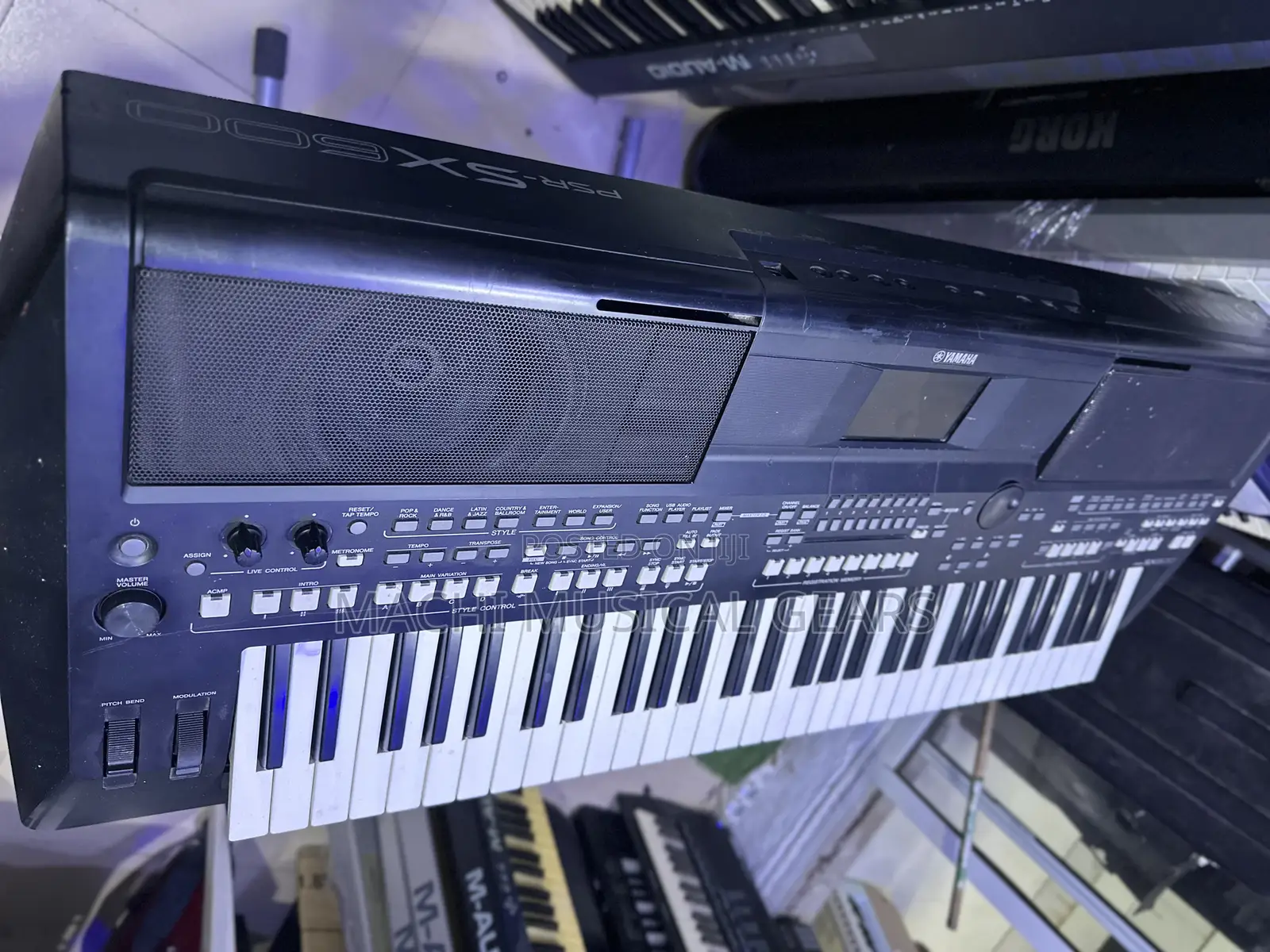 Yamaha PSR Sx600