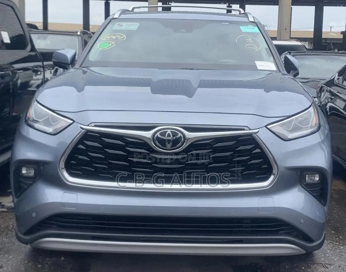 Toyota Highlander Platinum 2022 Blue