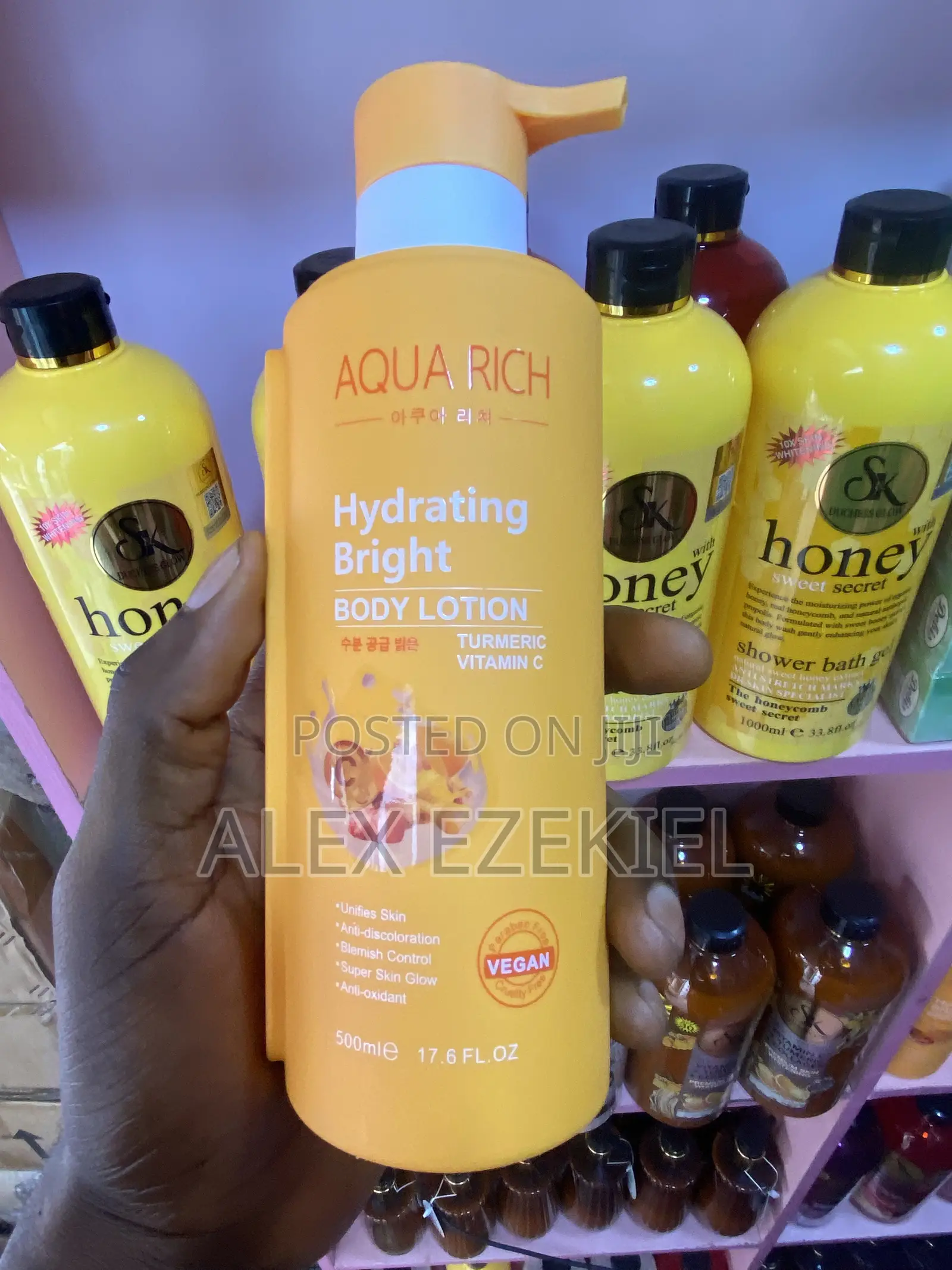 Aquarich Lotion Tumeric Vitamin C 1pcs