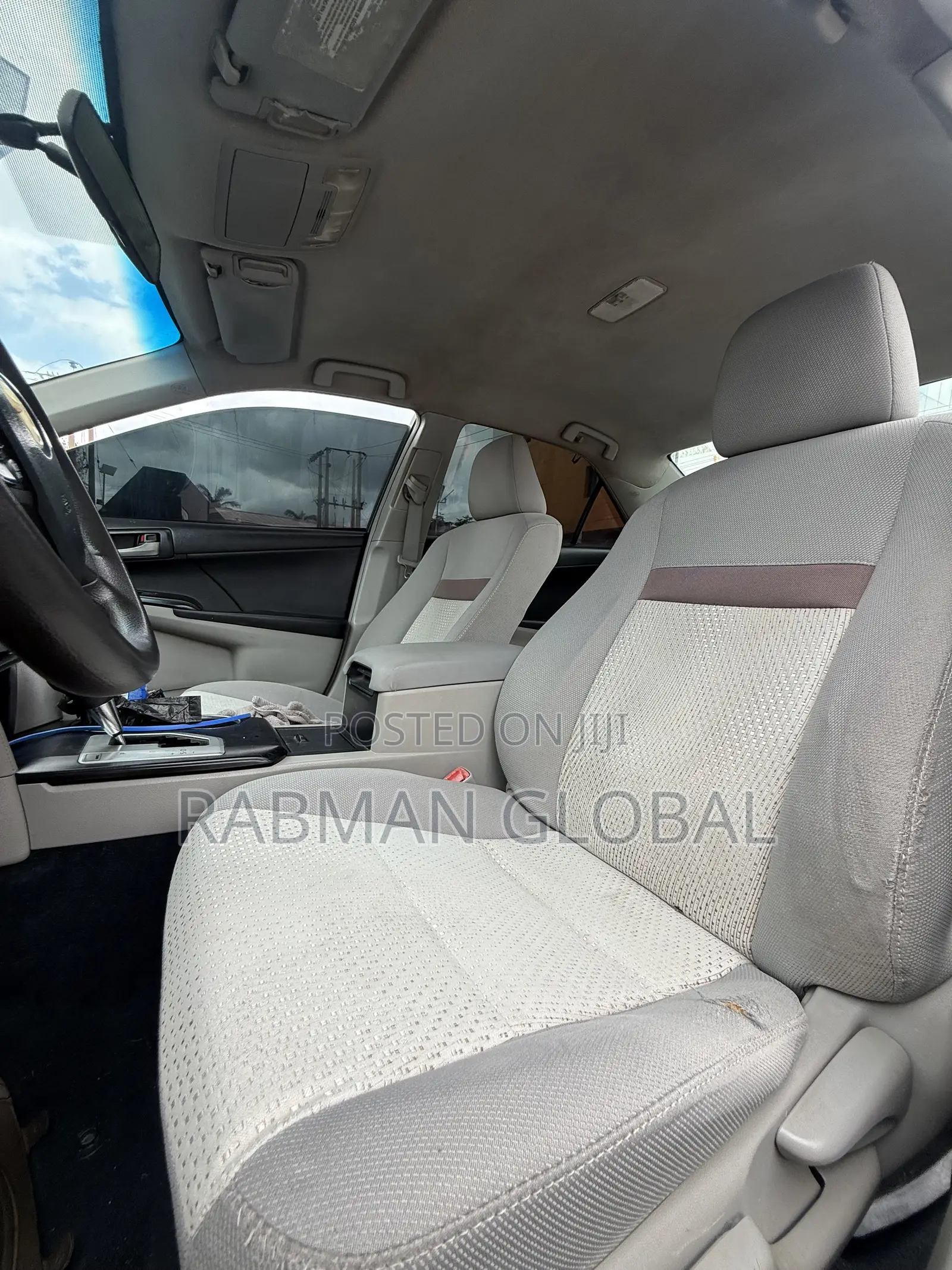 Toyota Camry LE 4dr Sedan (2.5L 4cyl 6A) 2013 Gray