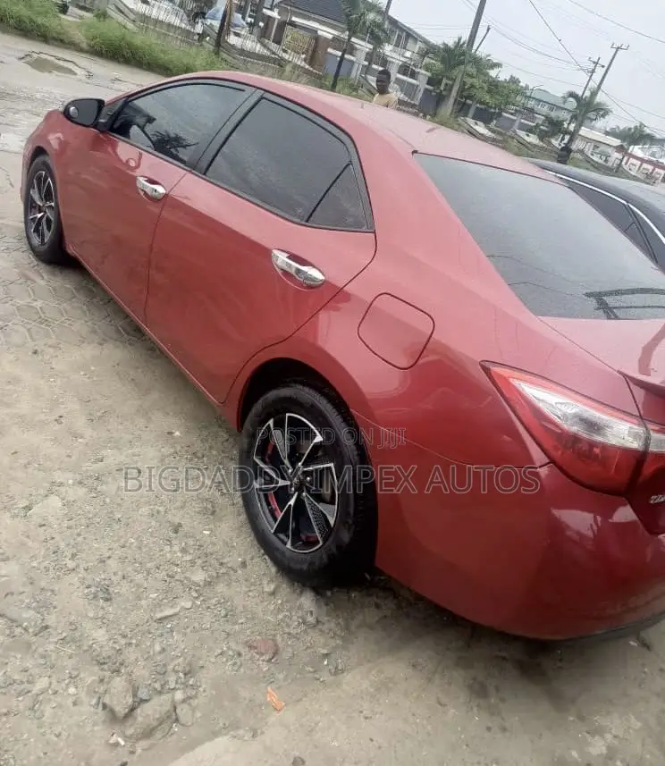 Toyota Corolla S Premium 4dr Sedan (1.8L 4cyl CVT) 2015 Red