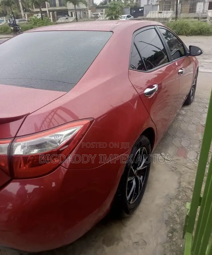Toyota Corolla S Premium 4dr Sedan (1.8L 4cyl CVT) 2015 Red