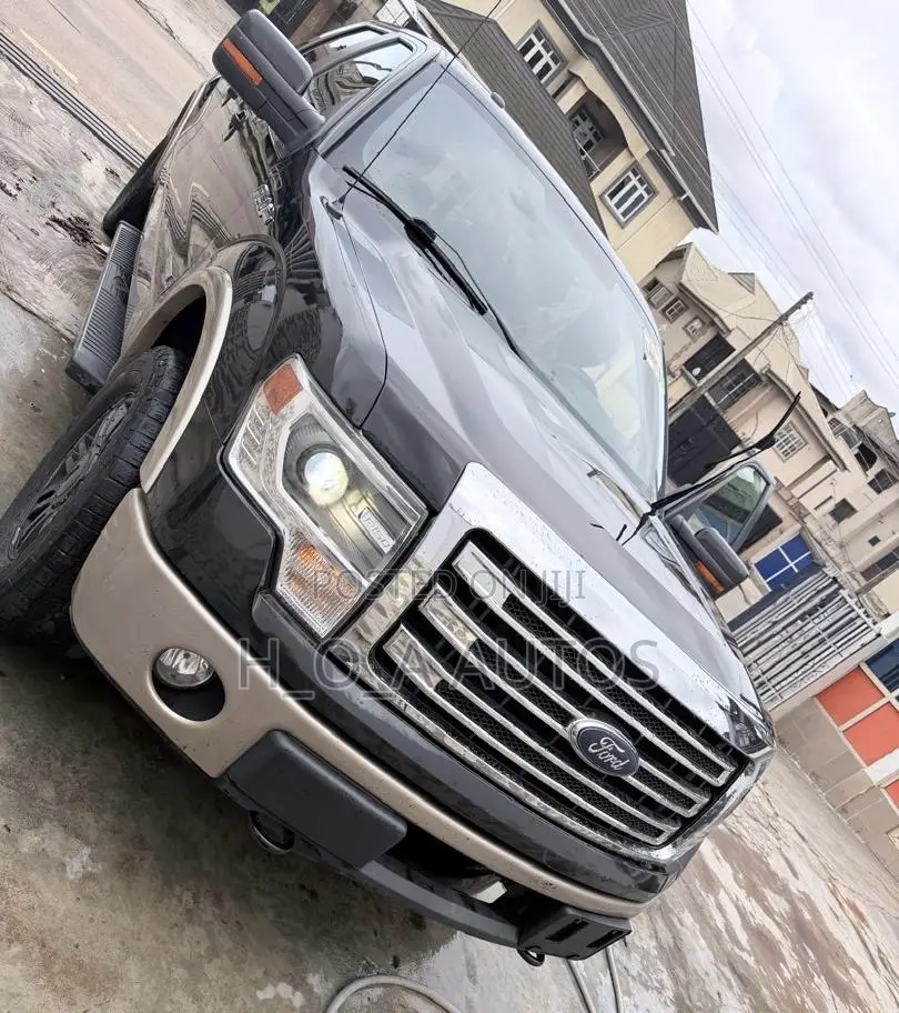 Ford F-150 2013 Black