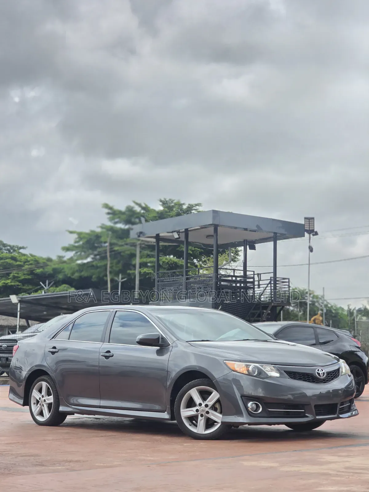 Toyota Camry 2012 Gray