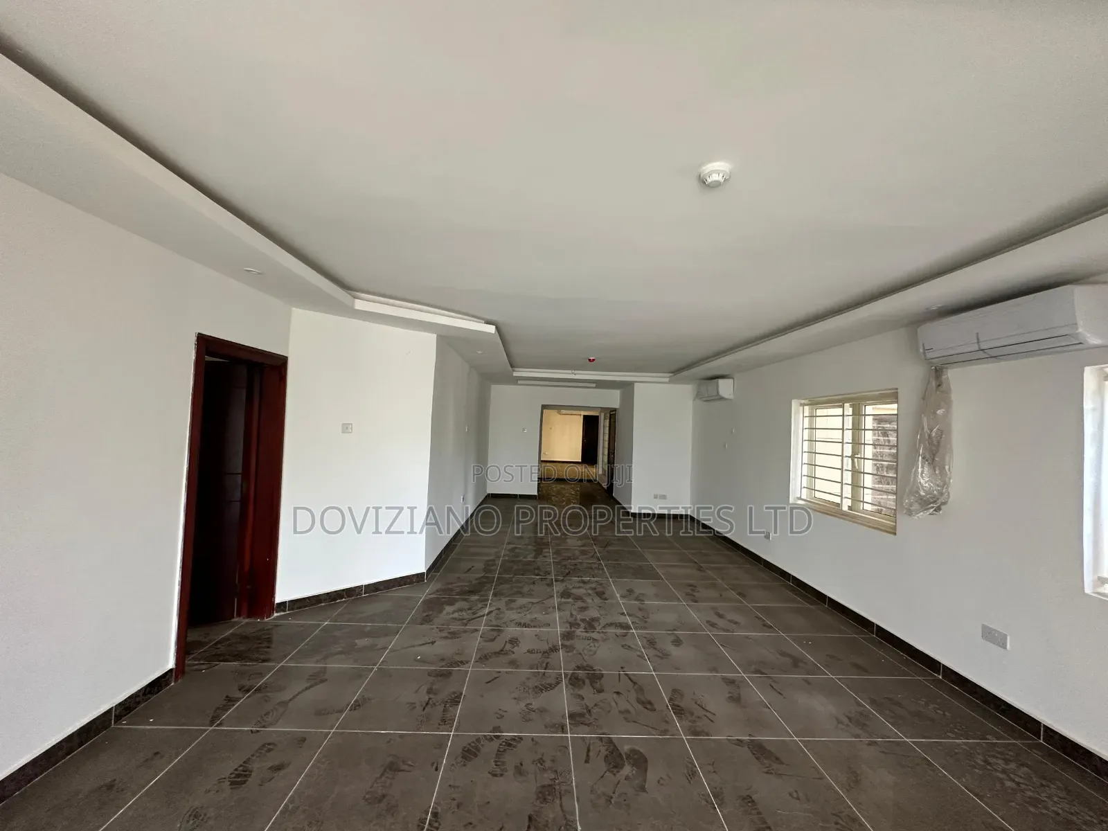 4bdrm Apartment in Banana Island for rent