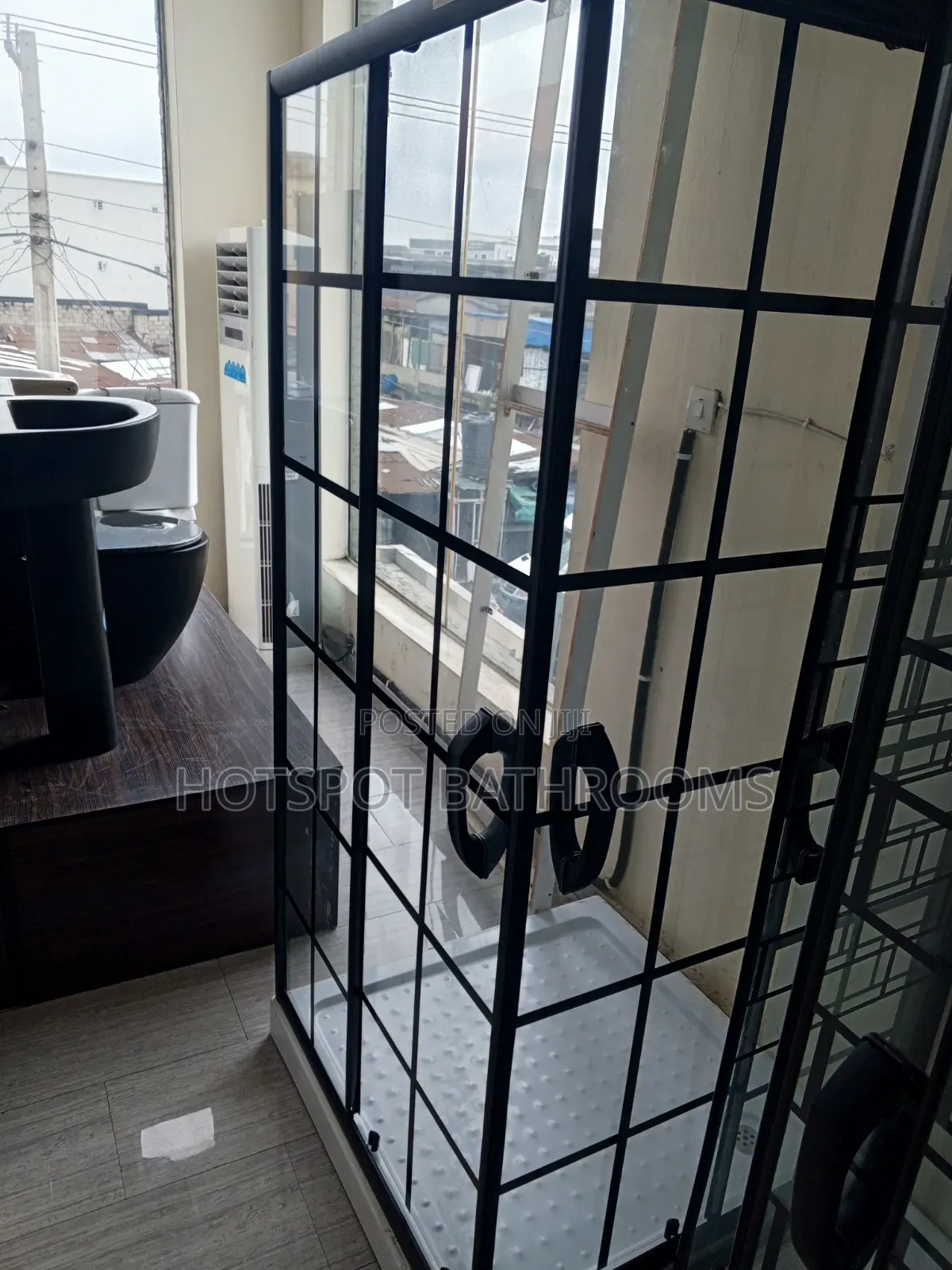 Black Frame Quality Shower Cubicle