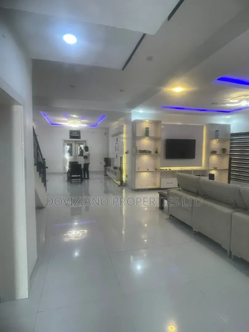 6bdrm Duplex in VGC / Ajah for rent