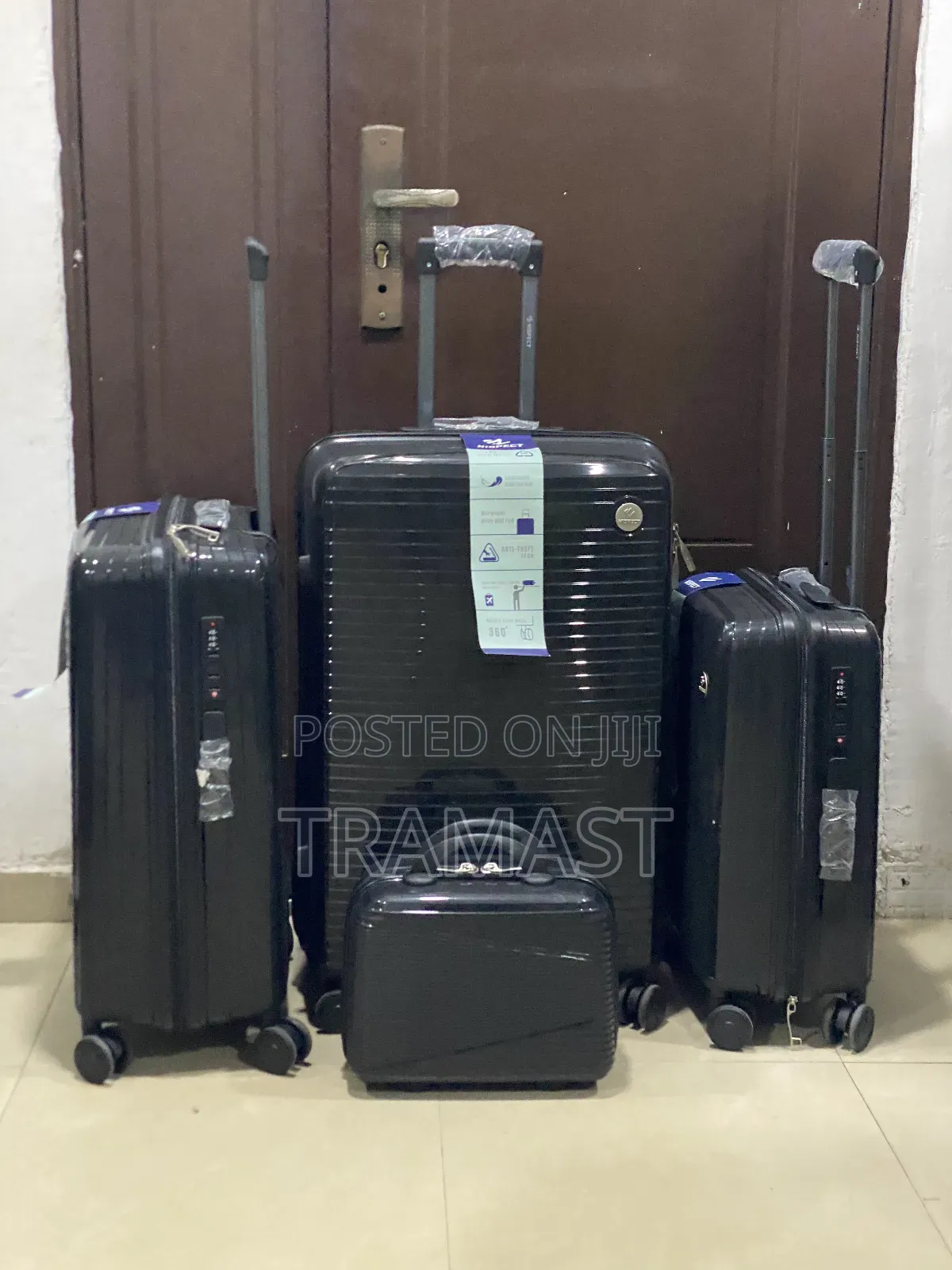 Nispect Travel Luggage 4 in 1 (28, 24, 20 + Kit Bag) Black