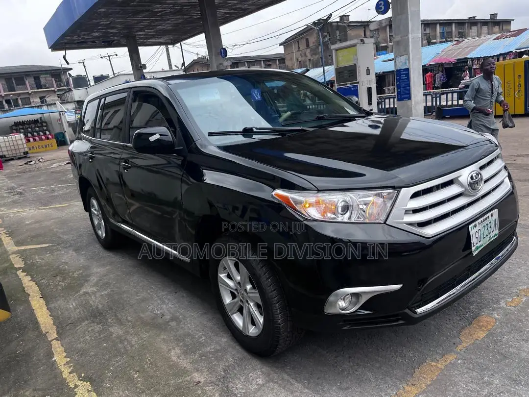 Toyota Highlander 2012 Black