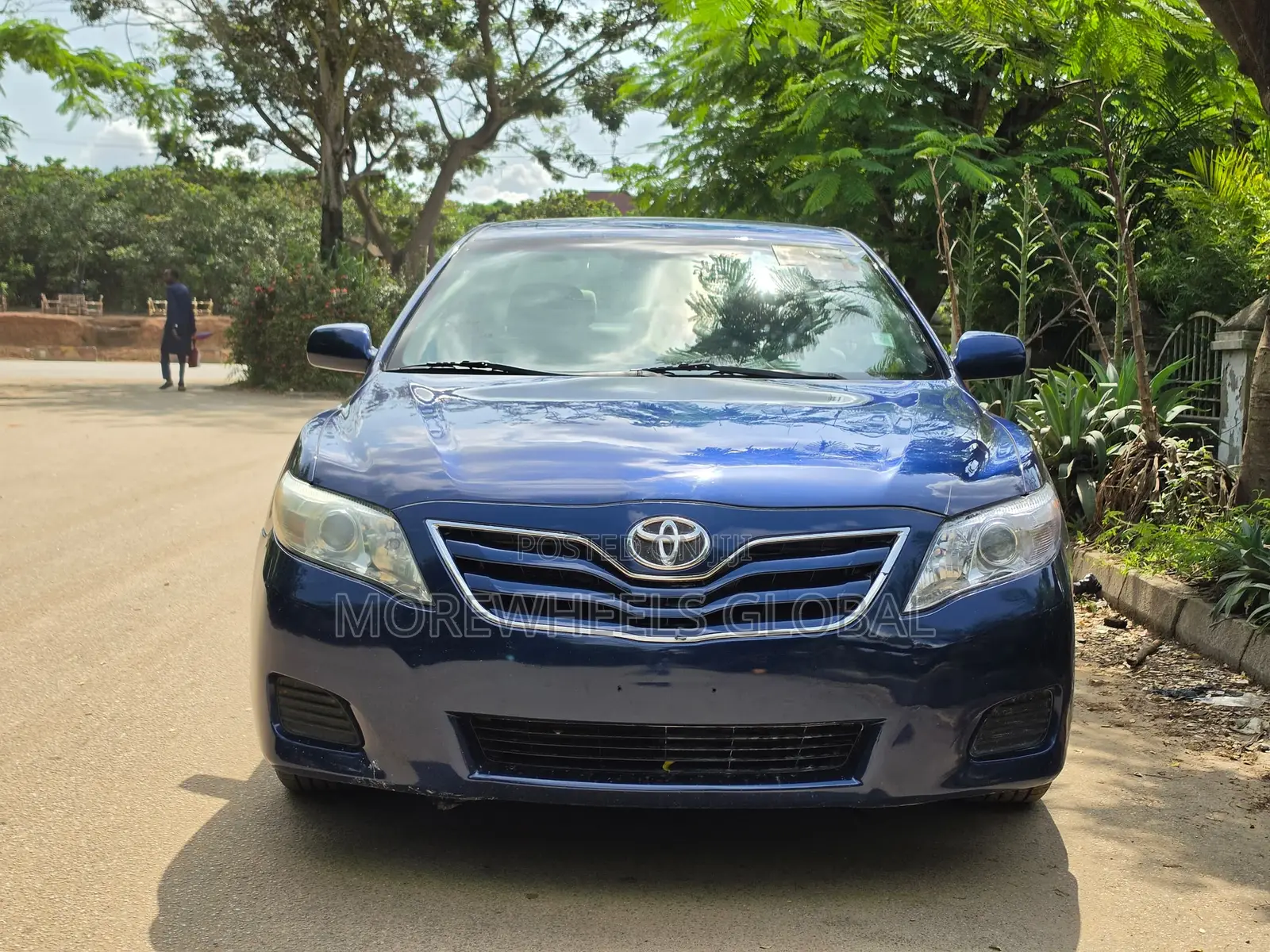 Toyota Camry LE 4dr Sedan (2.5L 4cyl 6AM) 2010 Blue