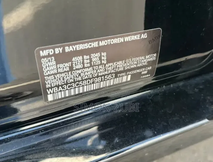 BMW 320i Sedan RWD 2013 Black