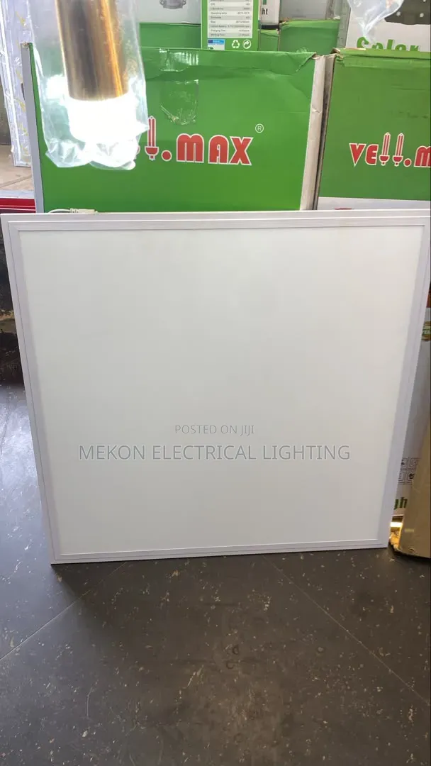 600/600 Modular LED Fitting