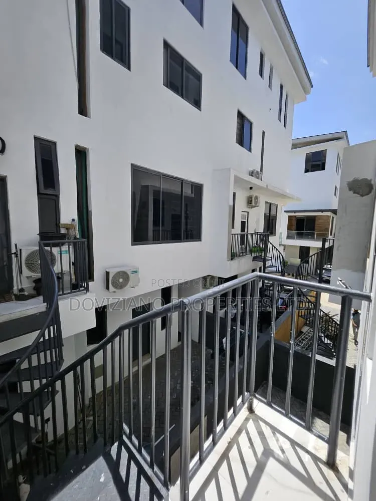 4bdrm Duplex in Old Ikoyi for rent