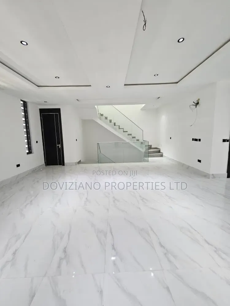 4bdrm Duplex in Old Ikoyi for rent