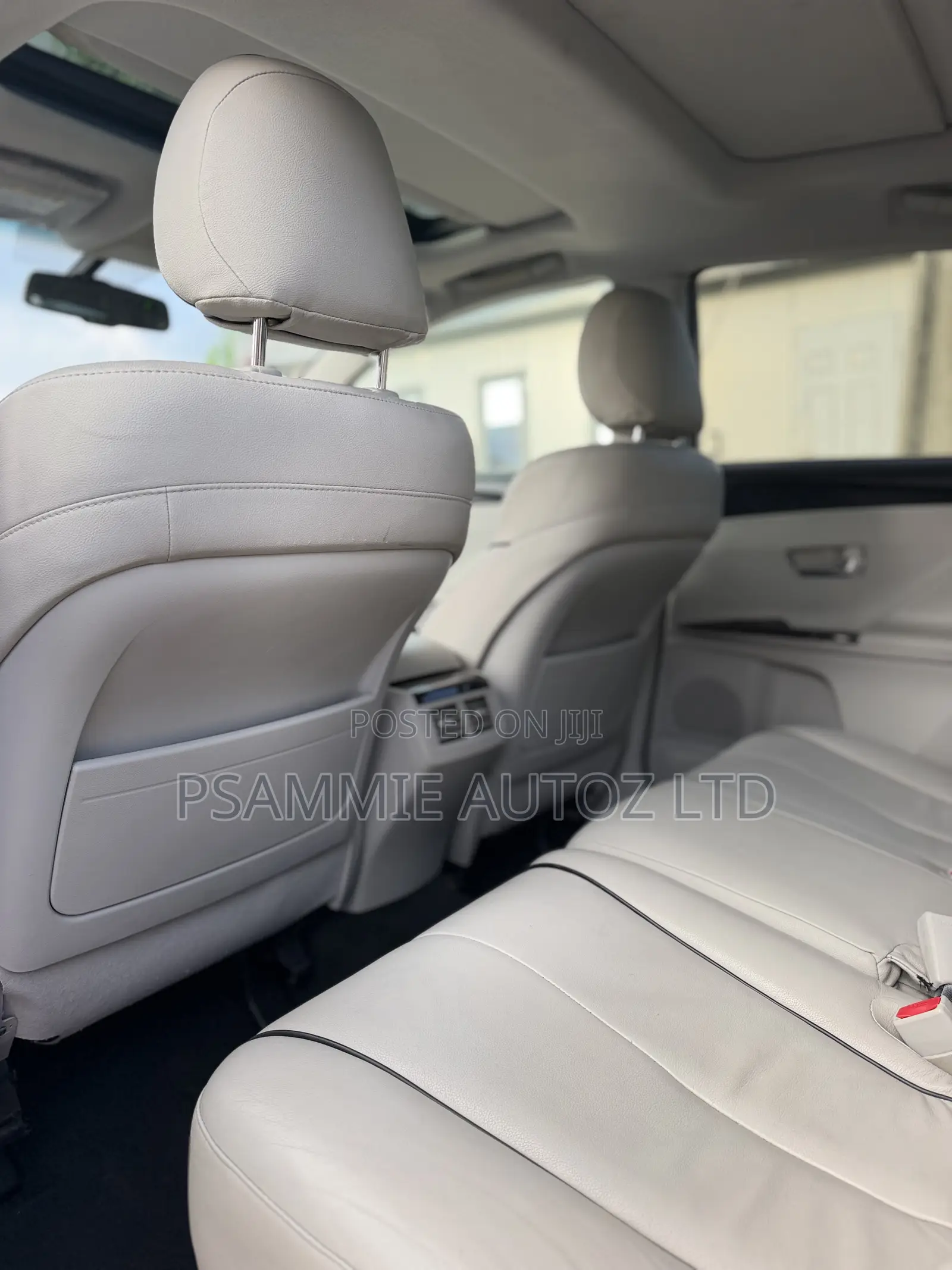 Toyota Venza V6 AWD 2012 Gray