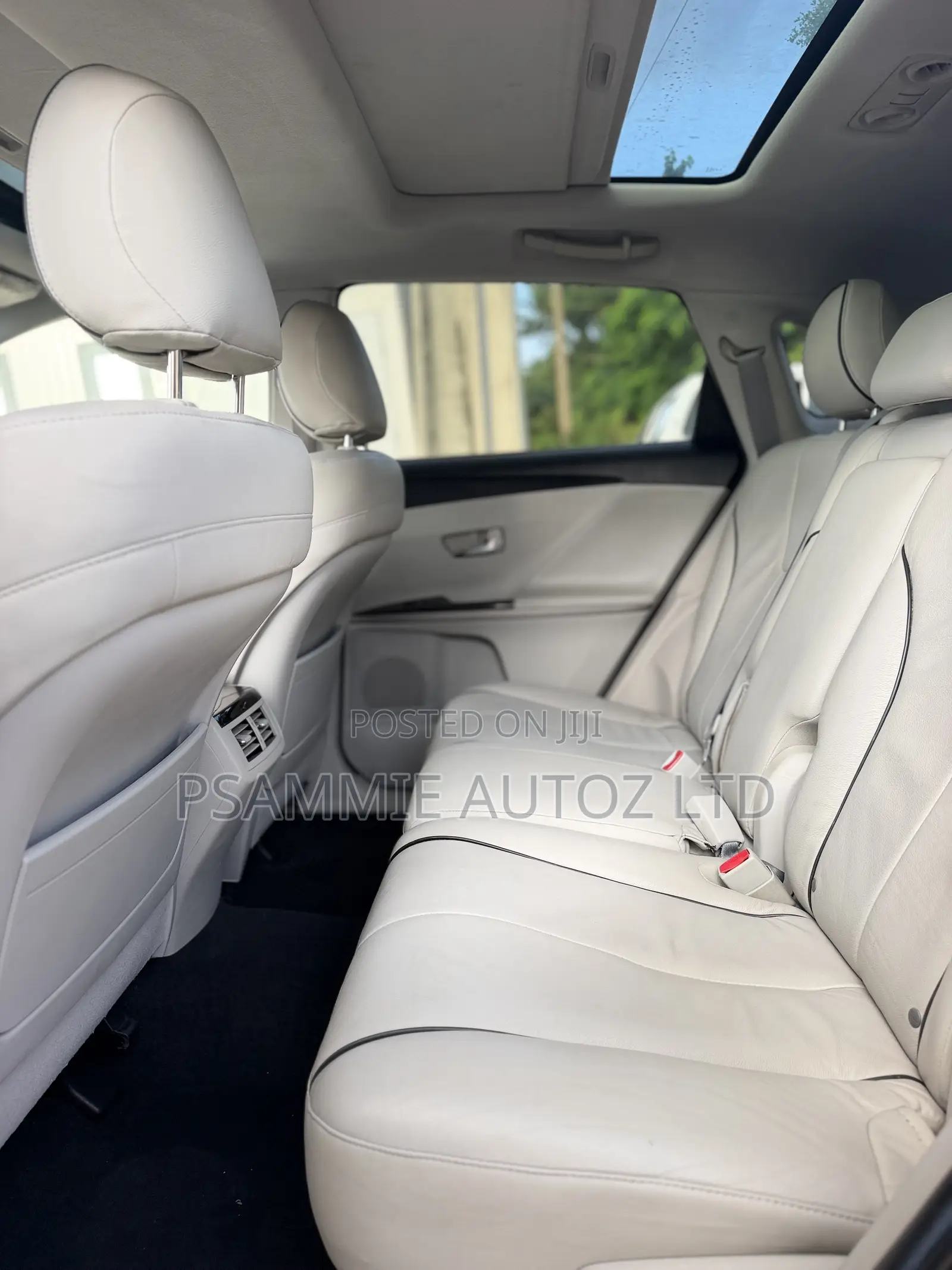 Toyota Venza V6 AWD 2012 Gray