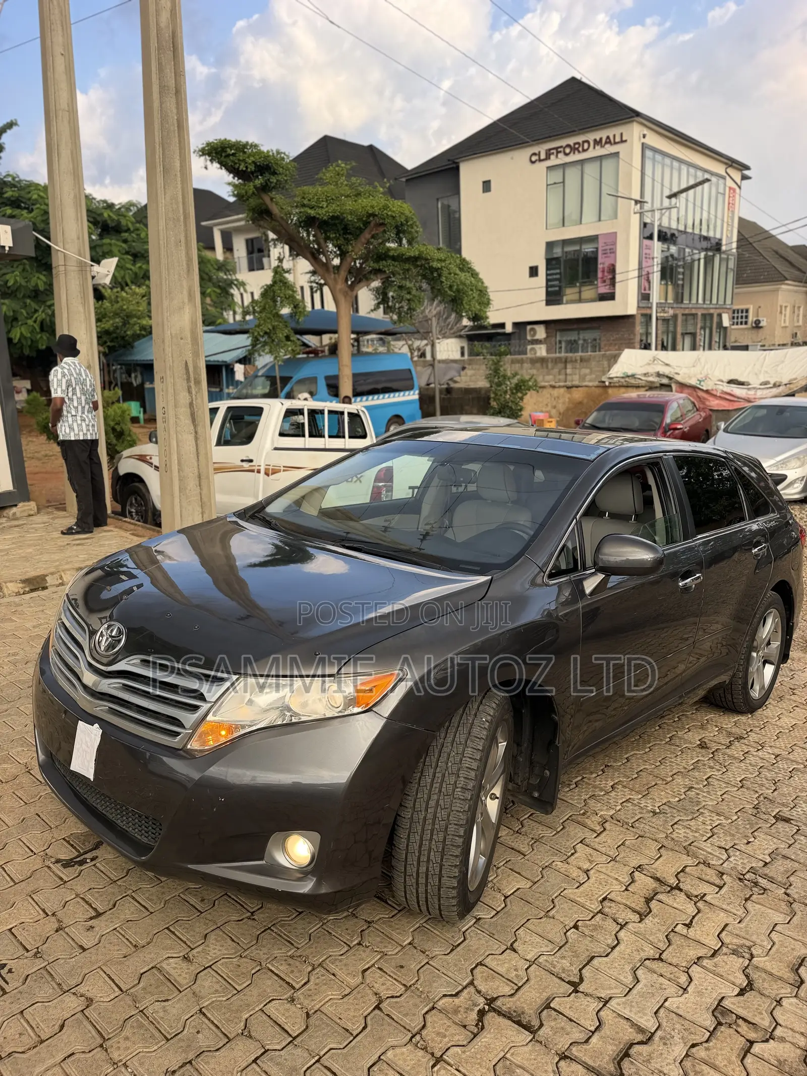 Toyota Venza V6 AWD 2012 Gray