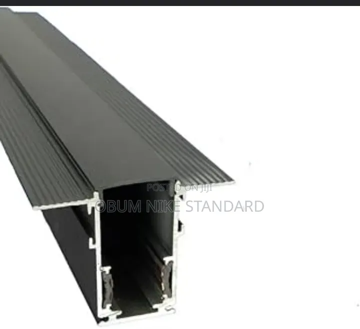 Magnetic Profile Light