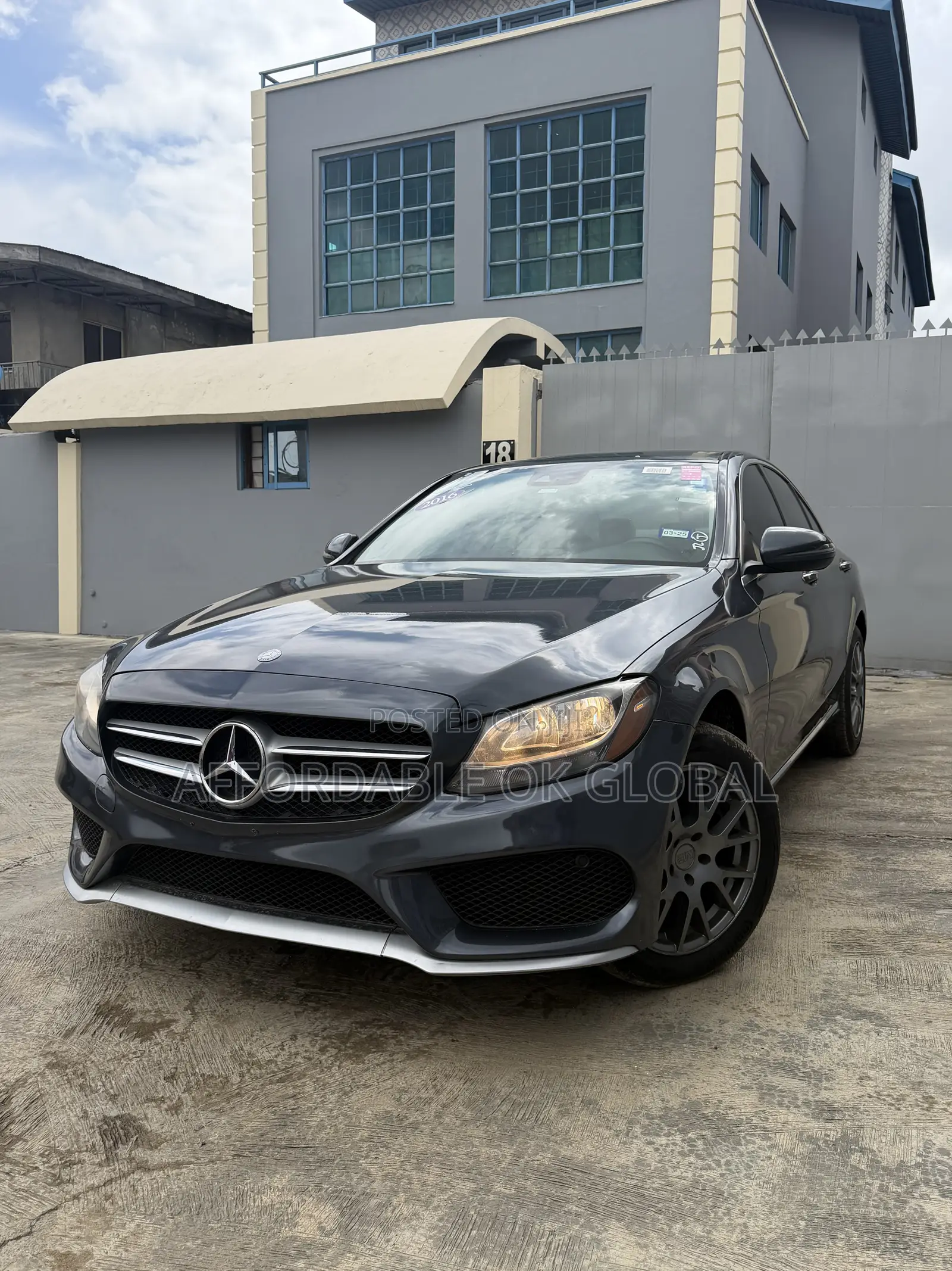 Mercedes-Benz C300 2016 Gray