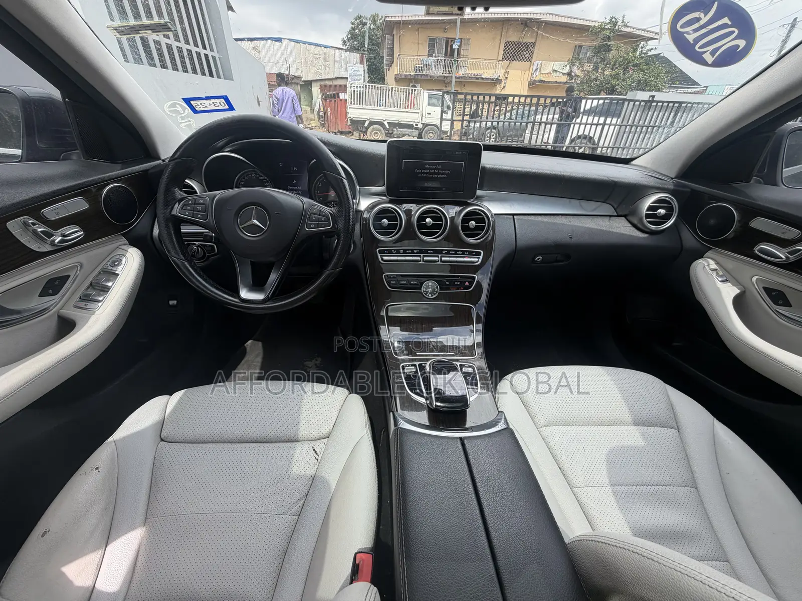 Mercedes-Benz C300 2016 Gray