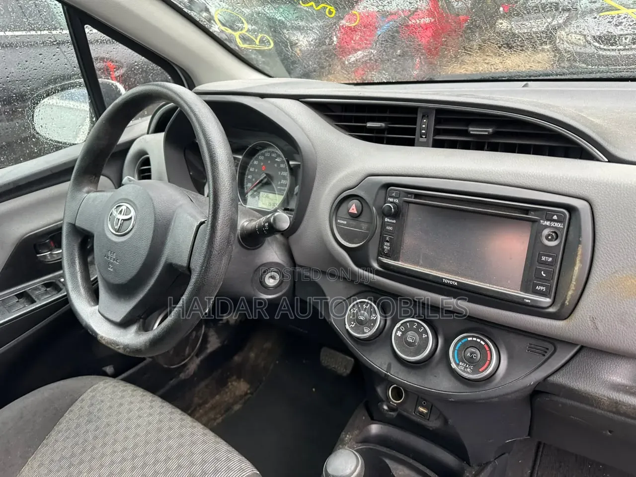 Toyota Yaris 2015 White
