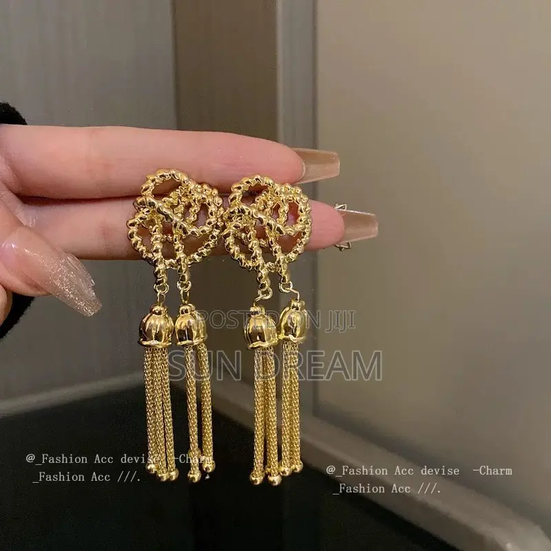 Woman Golden Earrings Designer Earrings Woman Gift