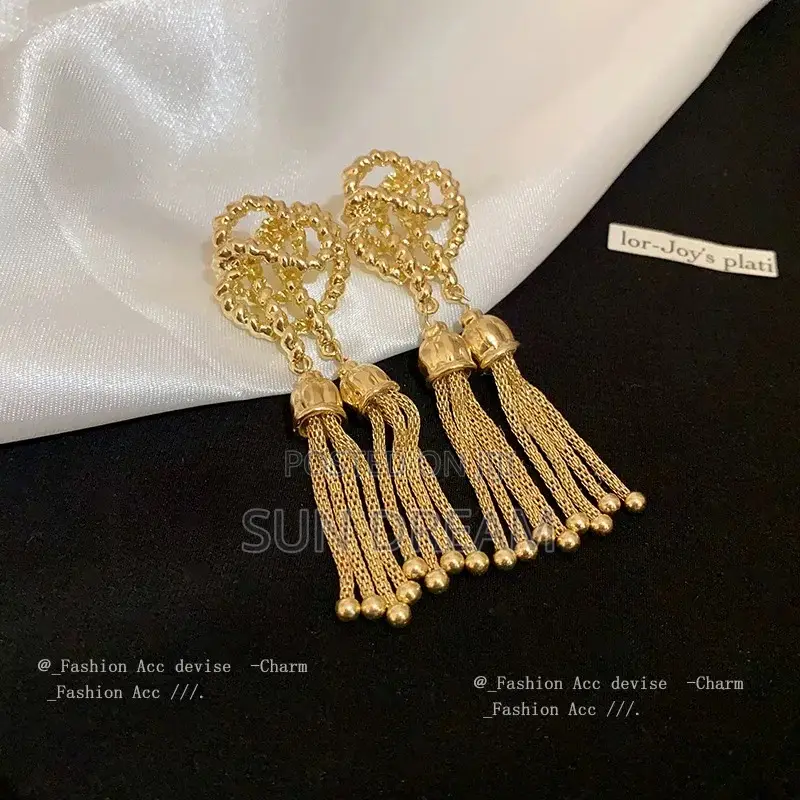 Woman Golden Earrings Designer Earrings Woman Gift