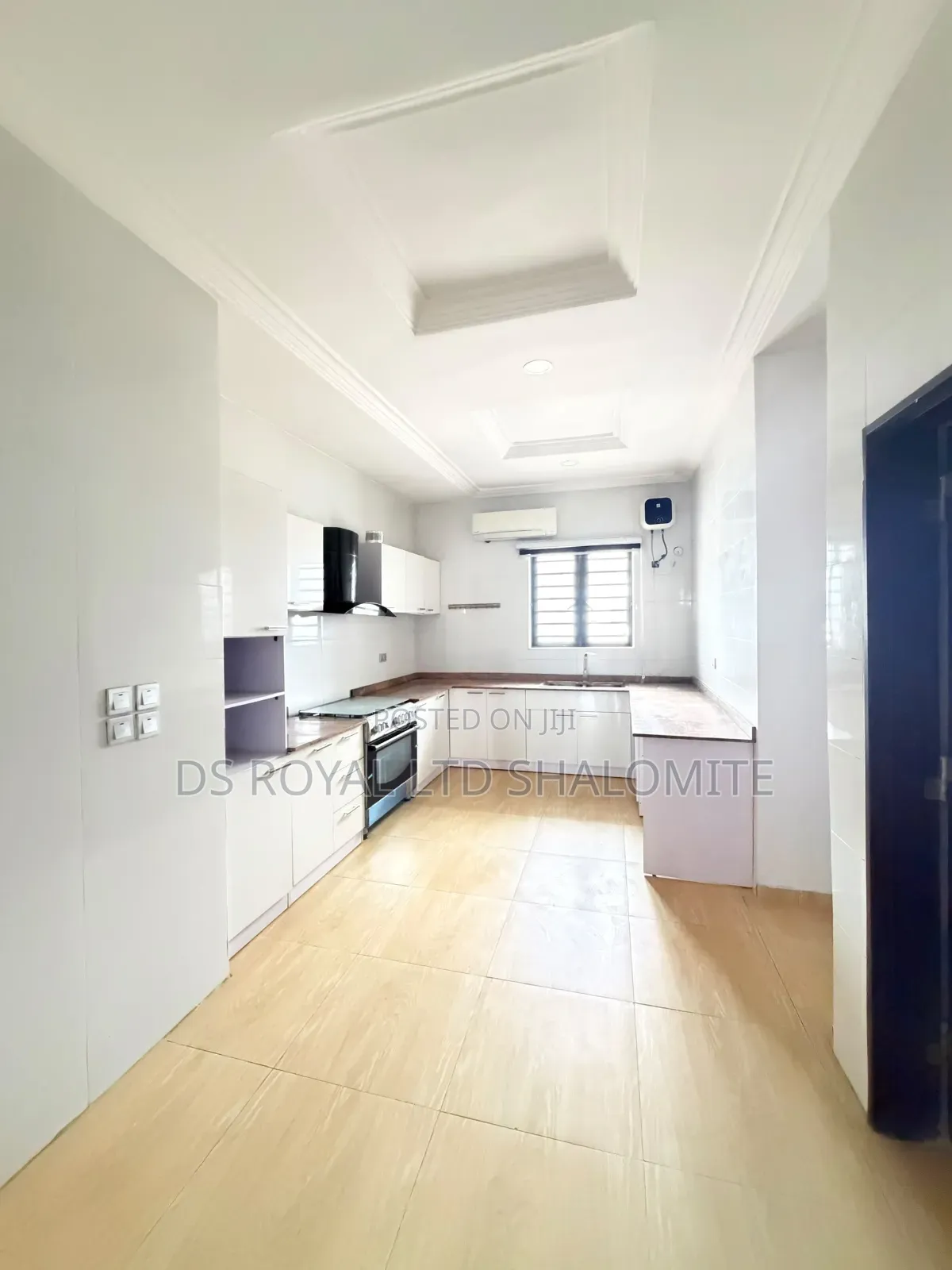 3bdrm Apartment in Ikate for sale