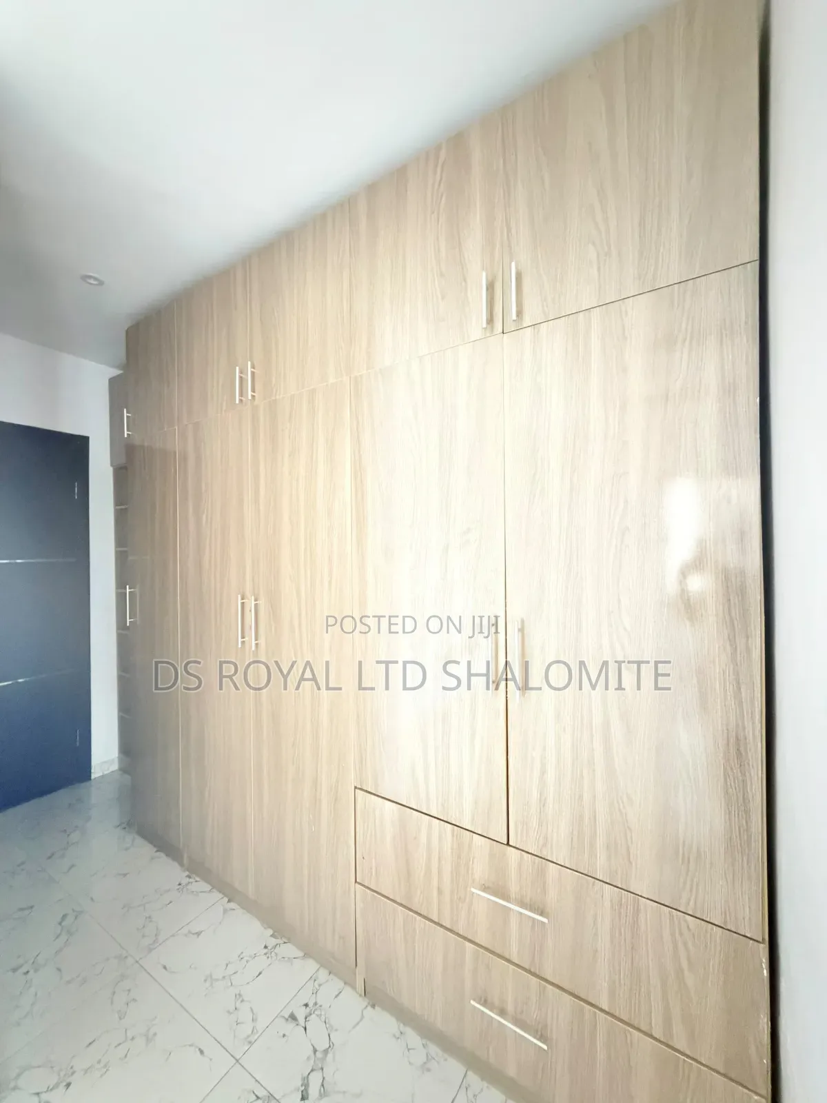 3bdrm Apartment in Ikate for sale