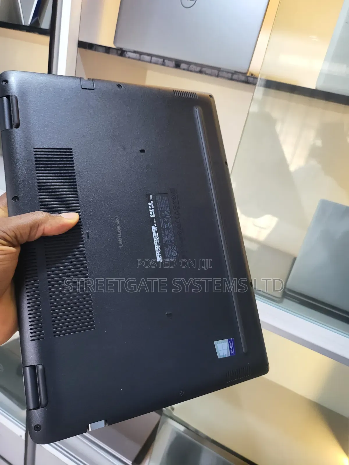 Laptop Dell Latitude 3400 16GB Intel Core i7 SSD 256GB