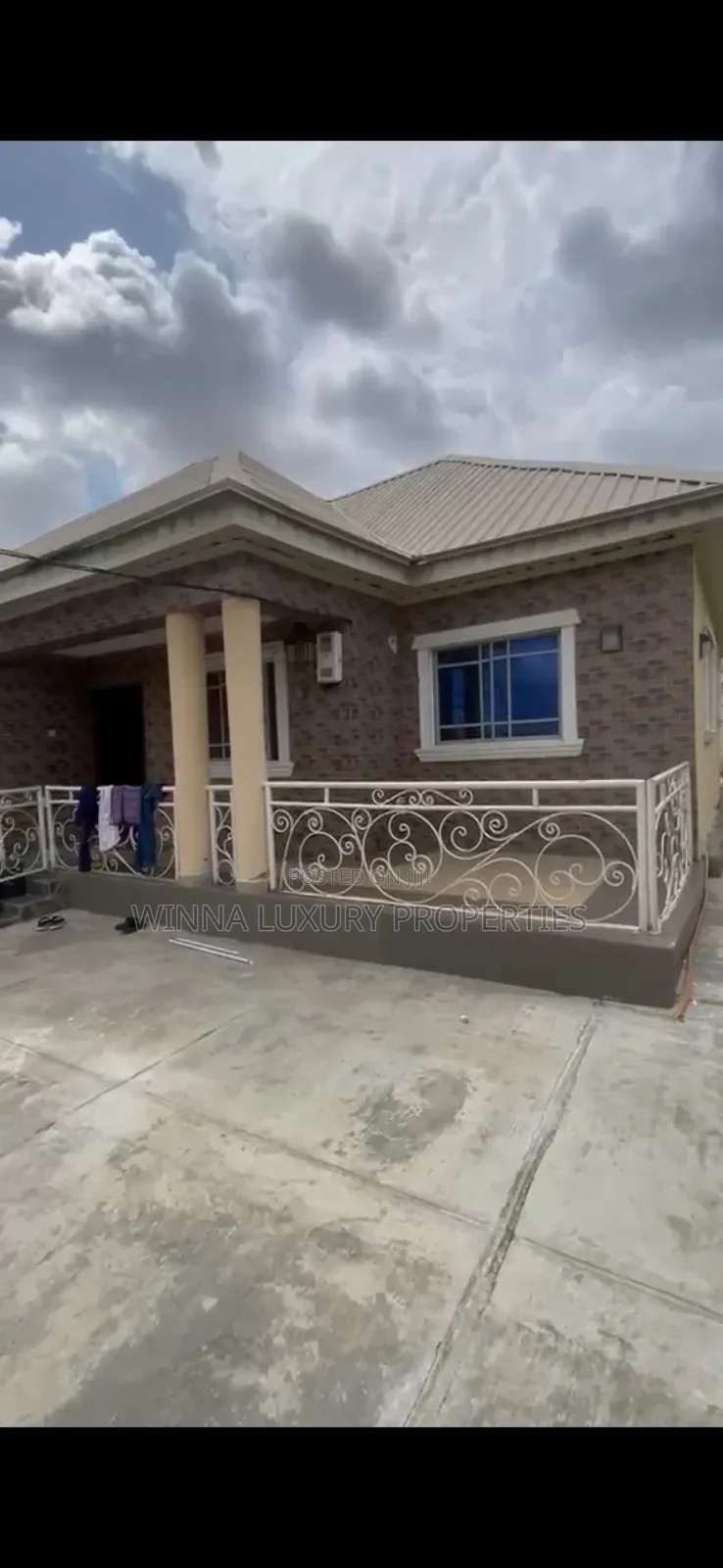 3bdrm Bungalow in Cbs Estate, Lugbe District for rent