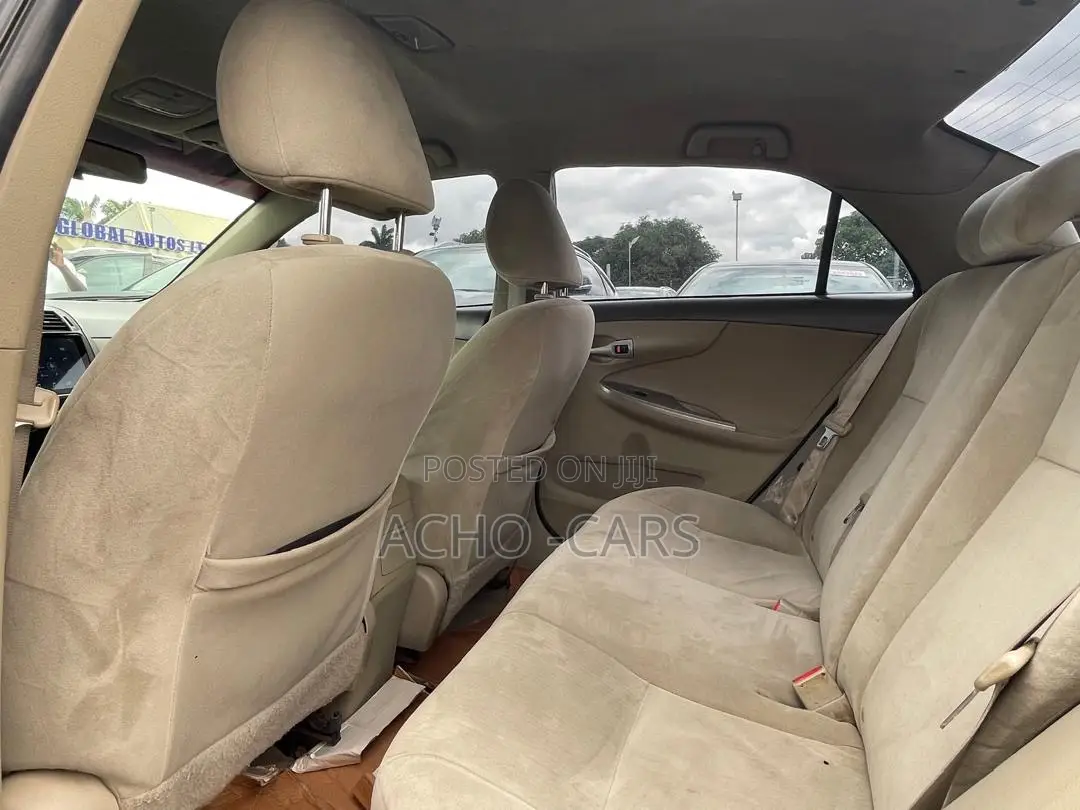Toyota Corolla 2010 Black