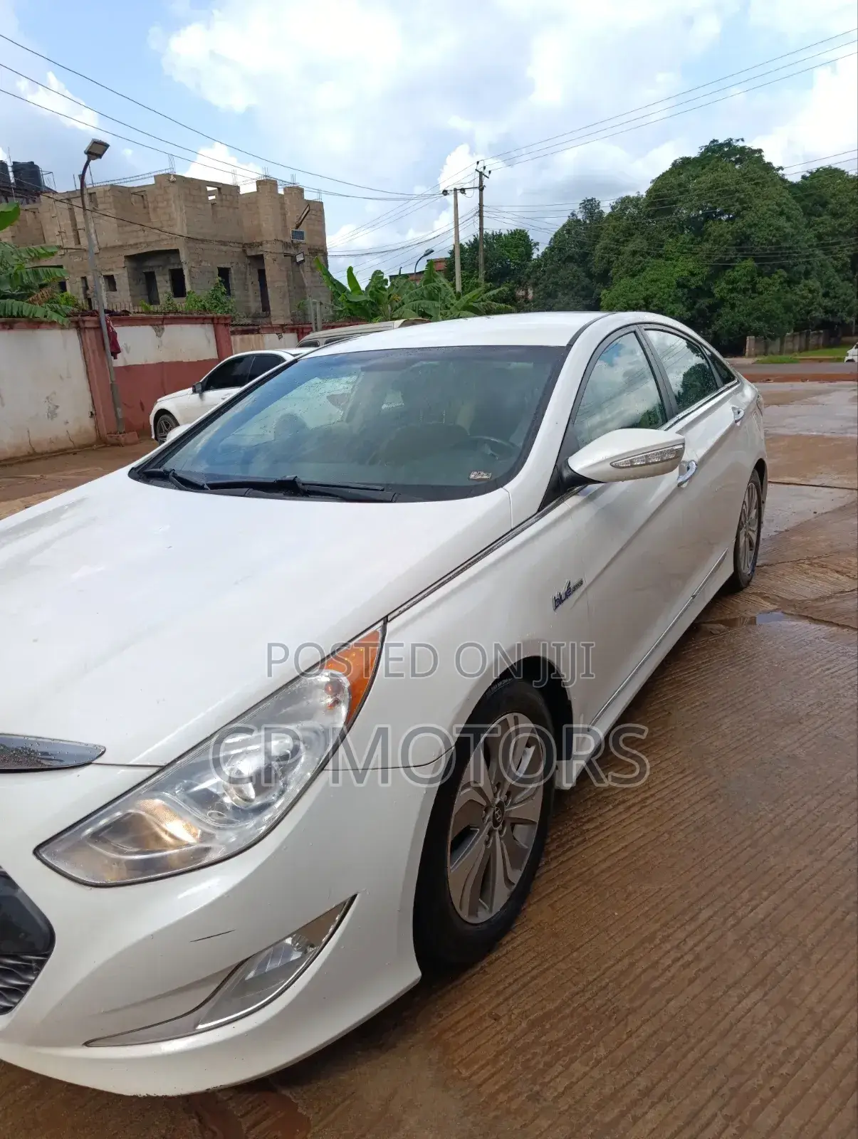 Hyundai Sonata Limited 2.0T Sedan (2.0L 4cyl 6A) 2013 White