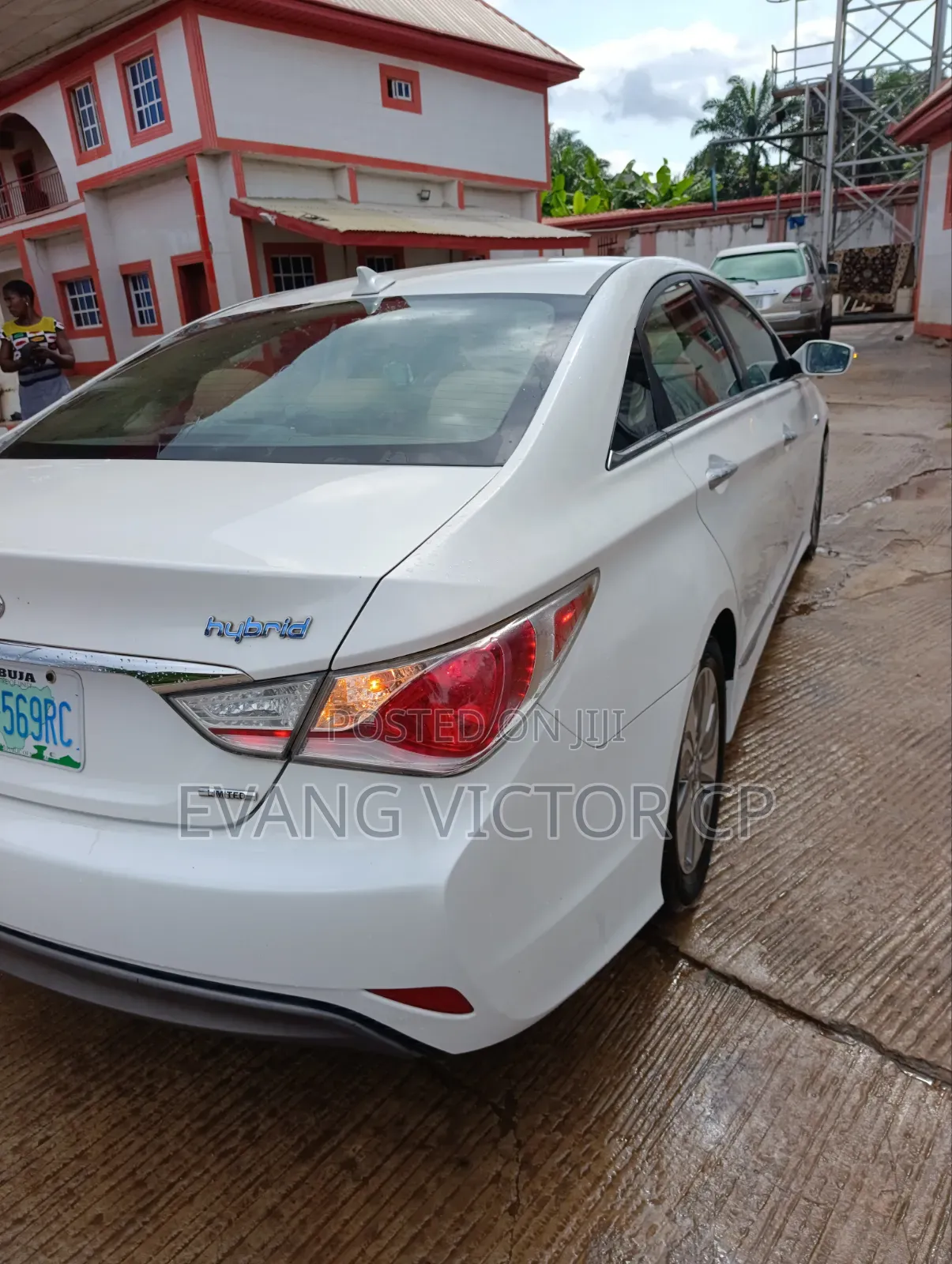 Hyundai Sonata Limited 2.0T Sedan (2.0L 4cyl 6A) 2013 White