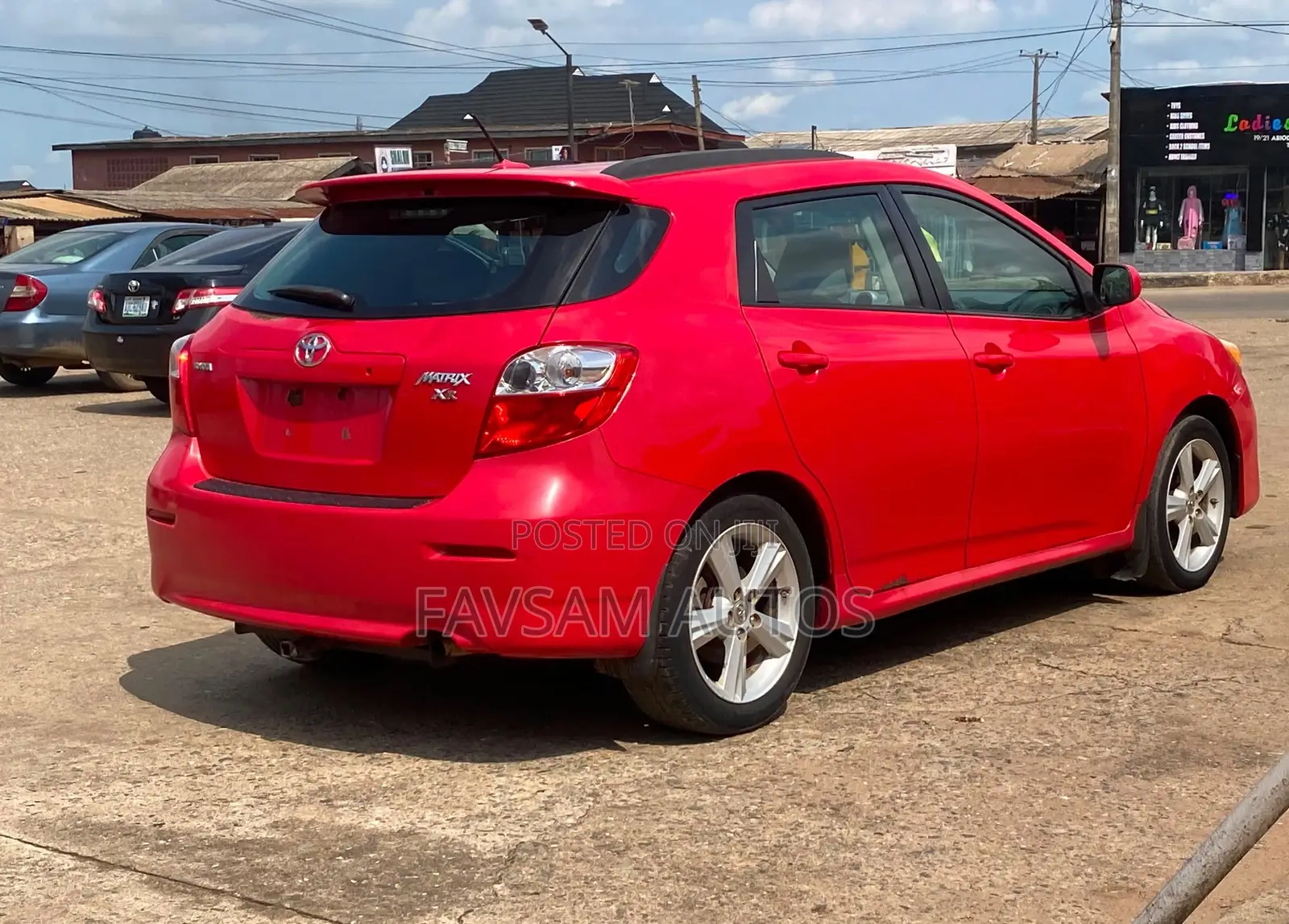 Toyota Matrix XRS Hatchback FWD (2.4L 4cyl 5A) 2009 Gray