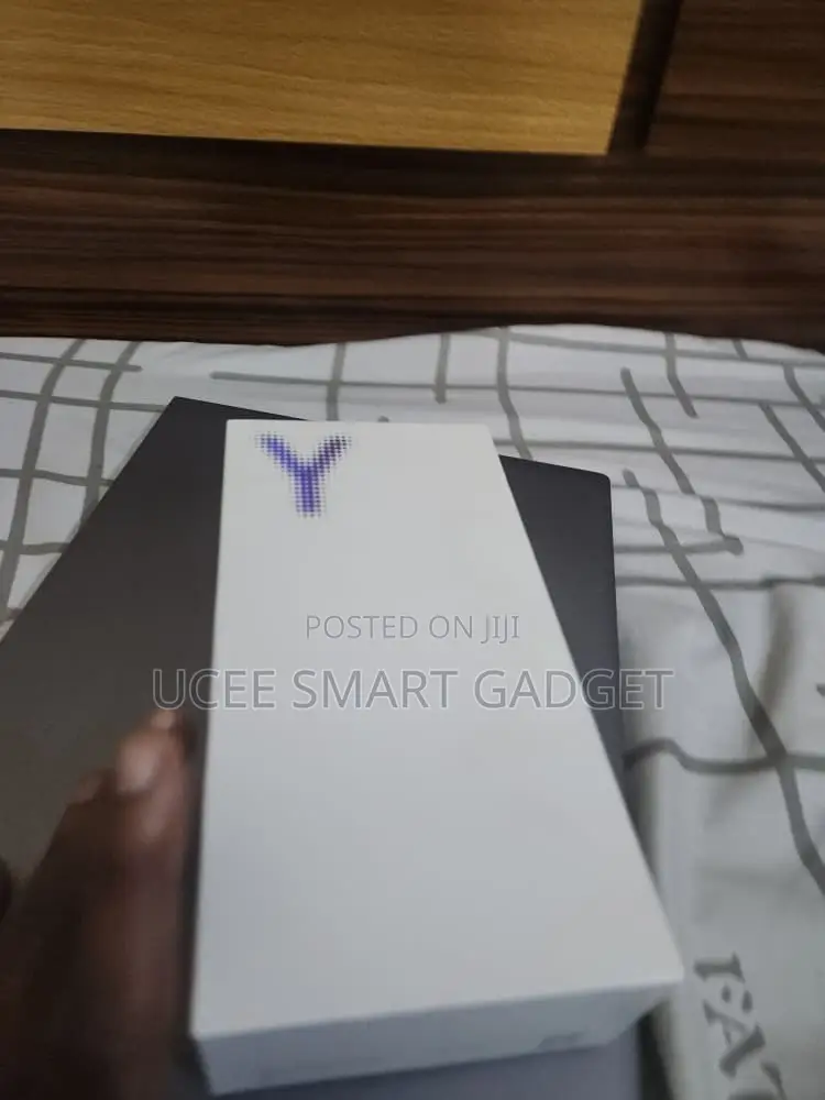 New Vivo Y500 256 GB Black