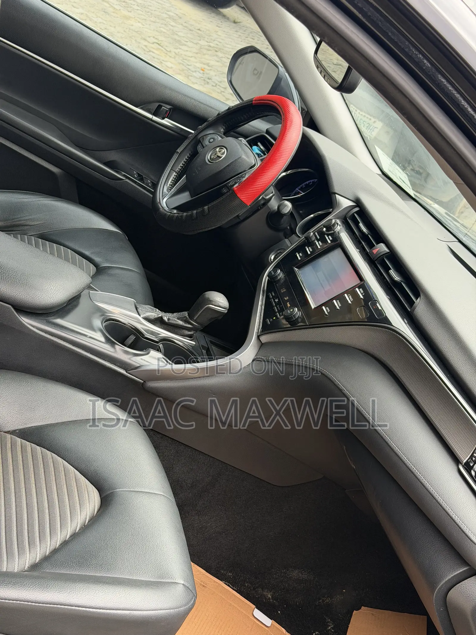 Toyota Camry SE (2.5L 4cyl 8A) 2019 Black