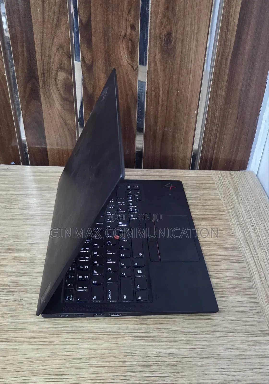 Laptop Lenovo ThinkPad X1 Carbon Gen11 16GB Intel Core i7 SSD 512GB
