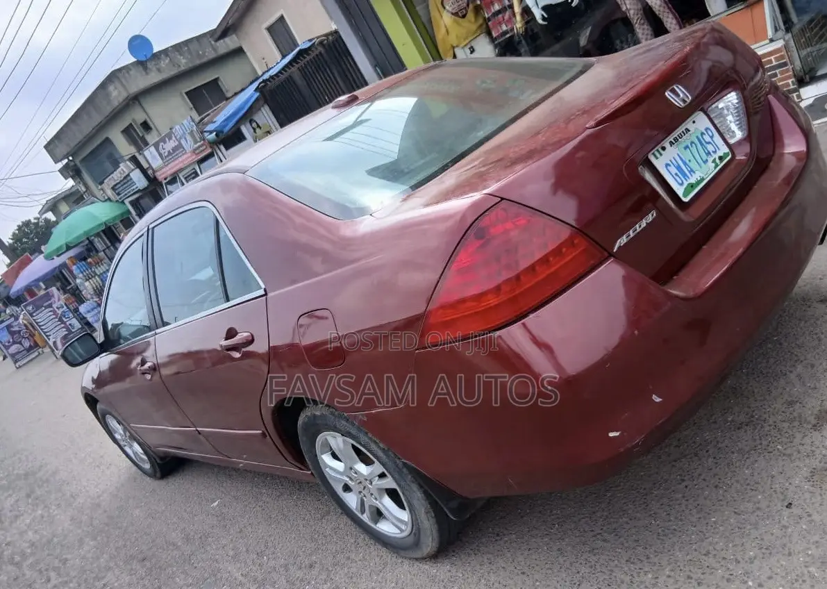 Honda Accord 2006 Burgundy