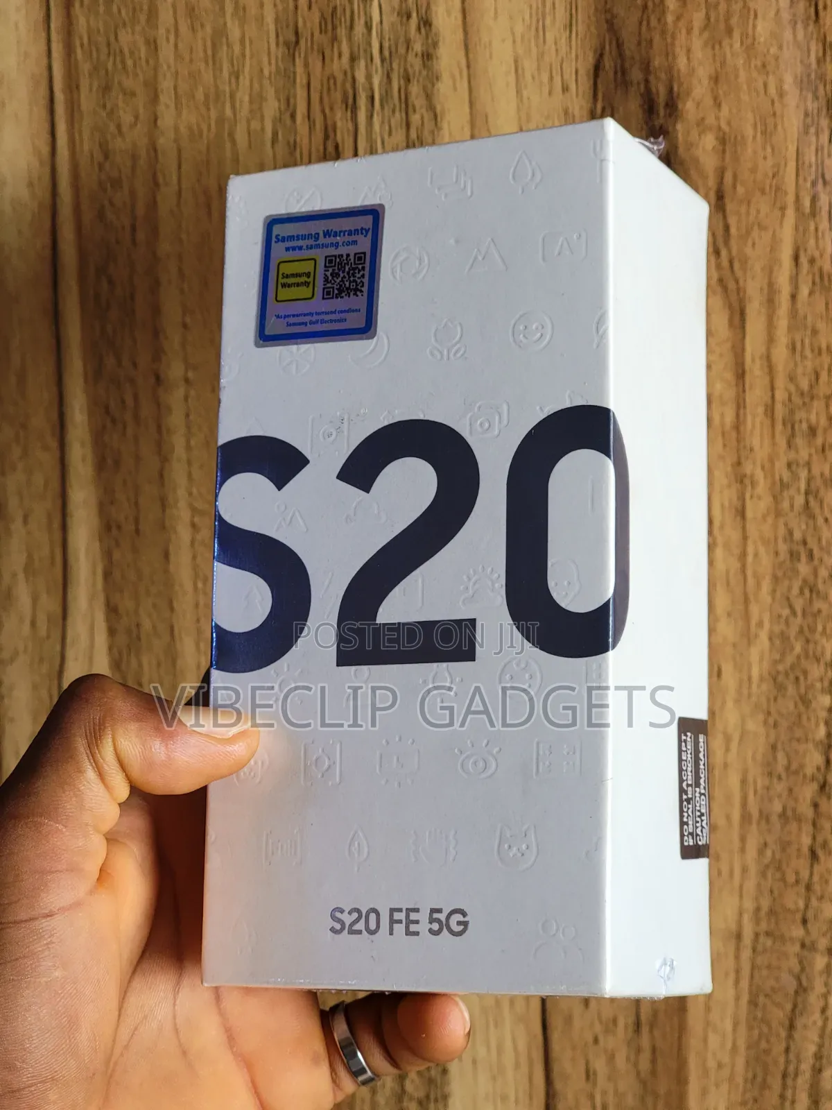 New Samsung Galaxy S20 FE 5G 128 GB Black