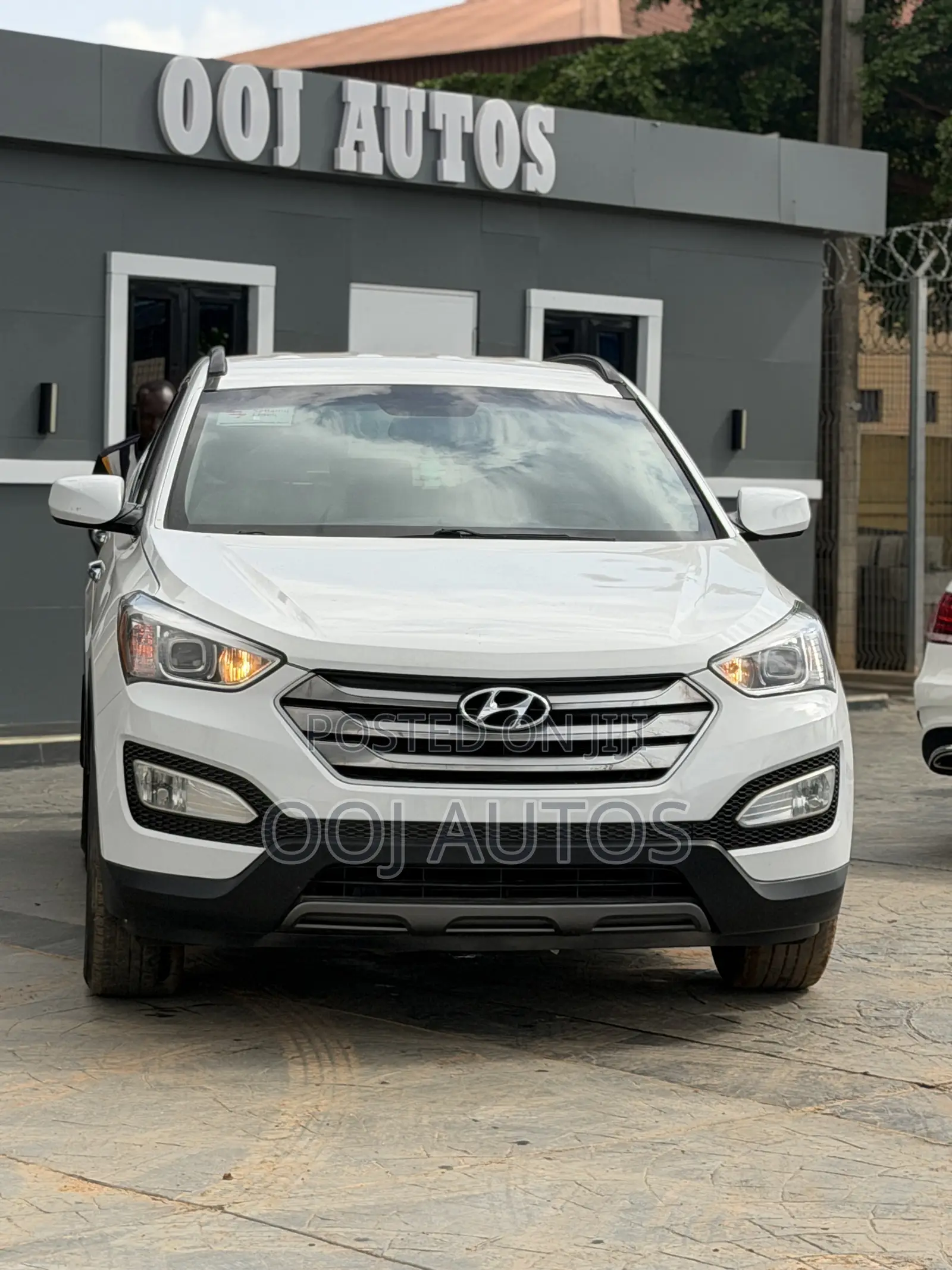 Hyundai Santa Fe 2016 White