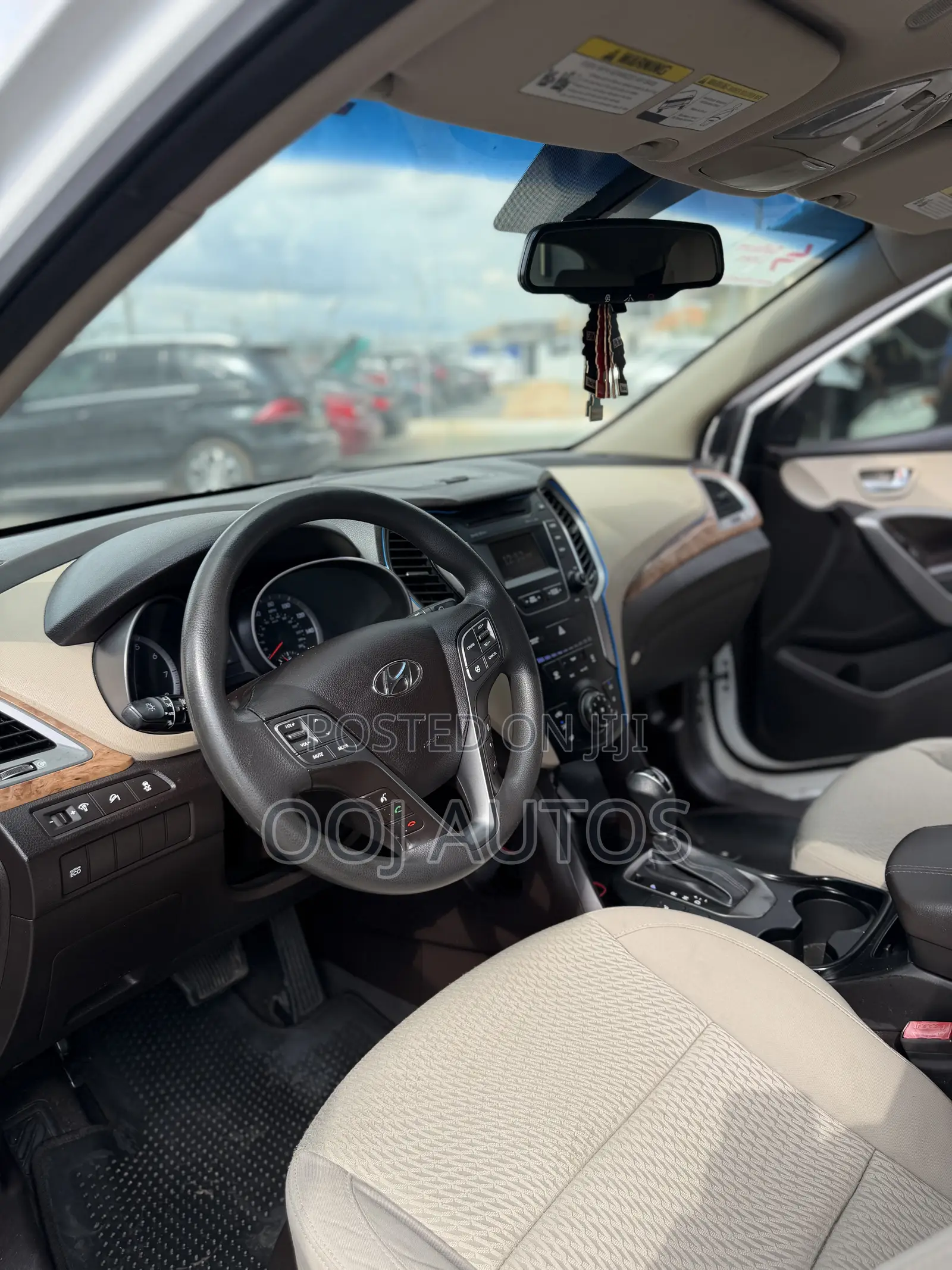 Hyundai Santa Fe 2016 White