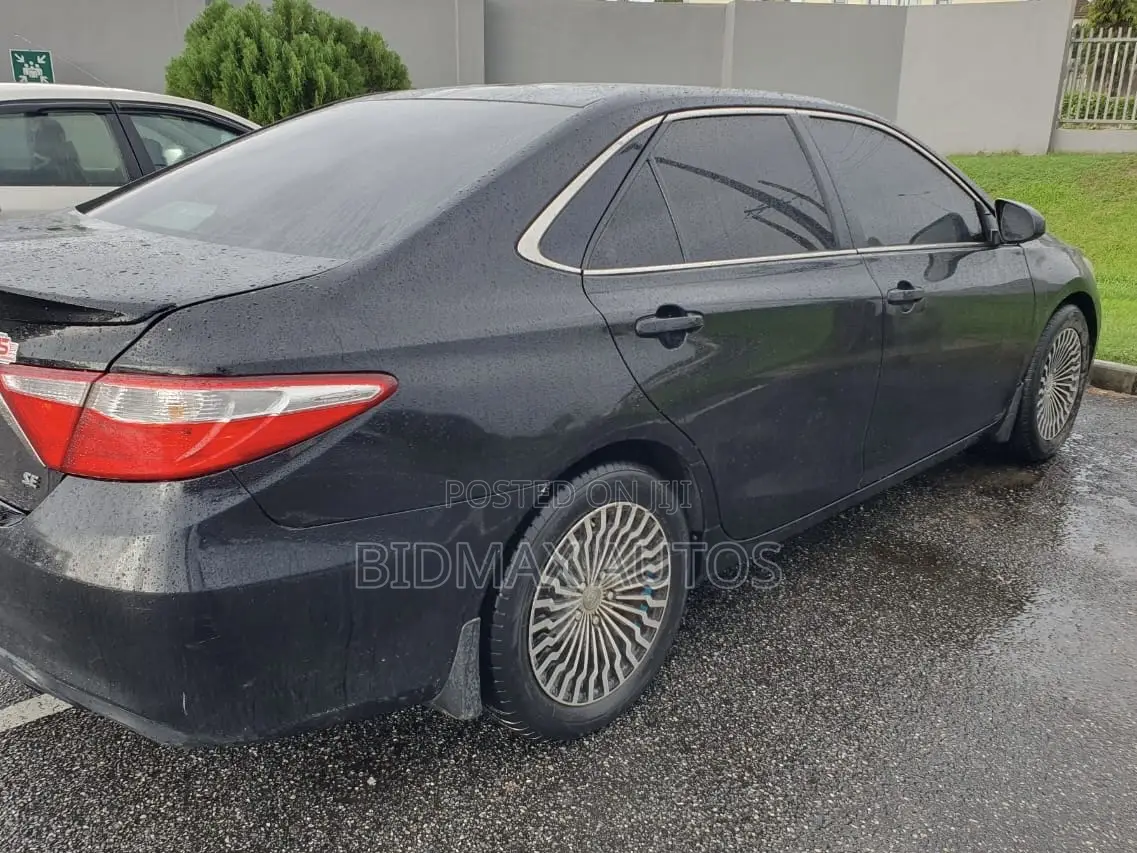 Toyota Camry SE 4dr Sedan (2.5L 4cyl 6A) 2016 Black