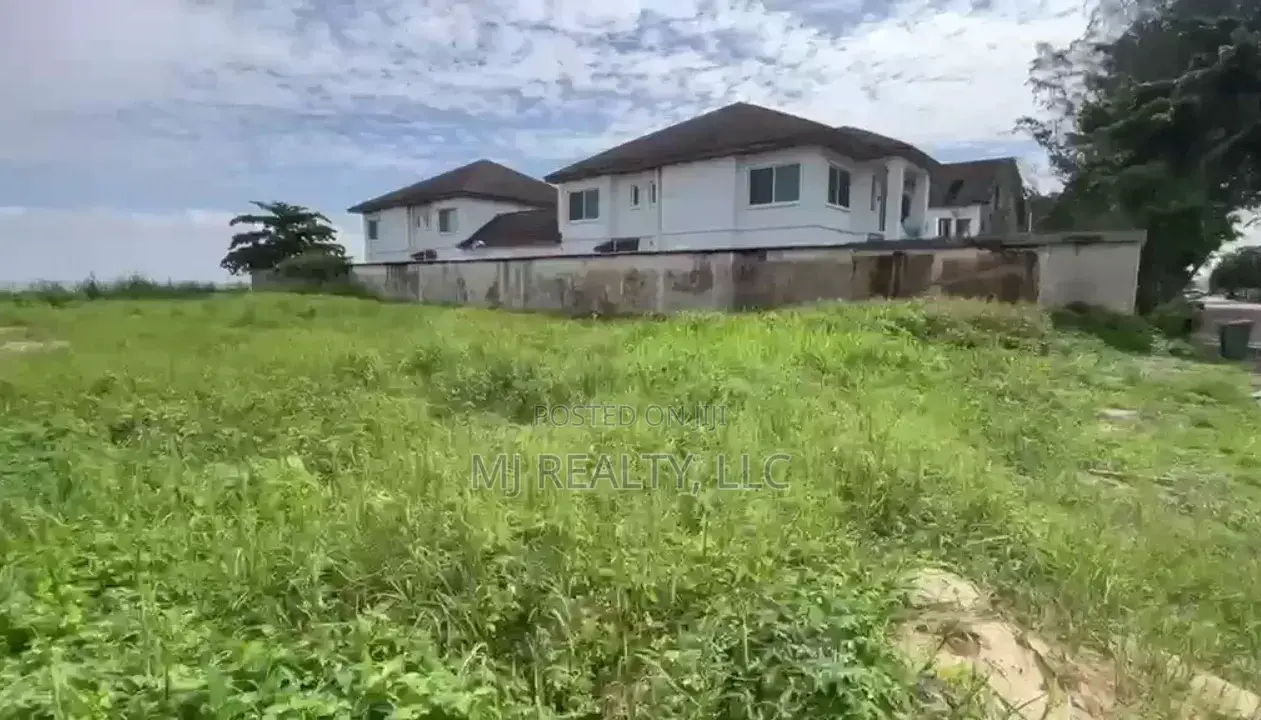 VGC Estate: 1,678sqm Waterfront Land