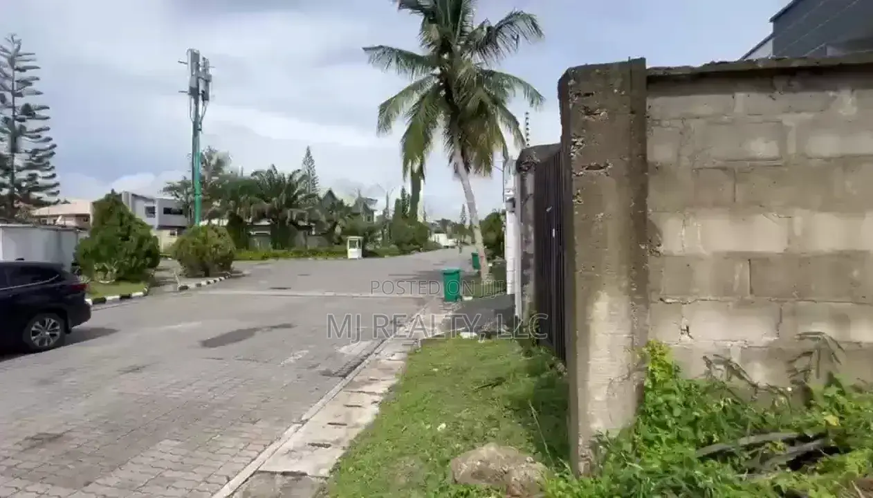 VGC Estate: 1,678sqm Waterfront Land