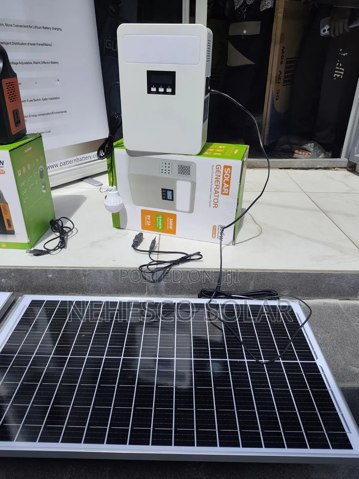 Brand New Solar Generator With 300w Output Plus 50W Solar Panel