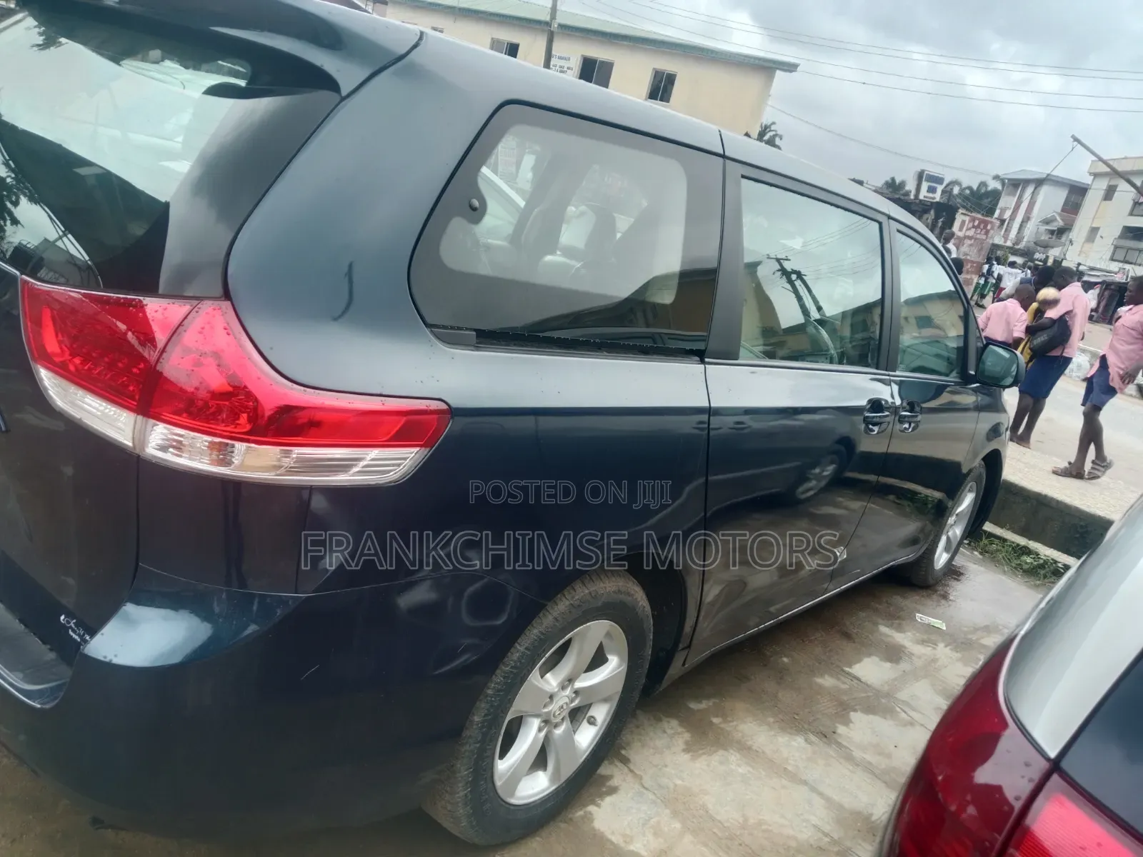 Toyota Sienna 2011 Blue